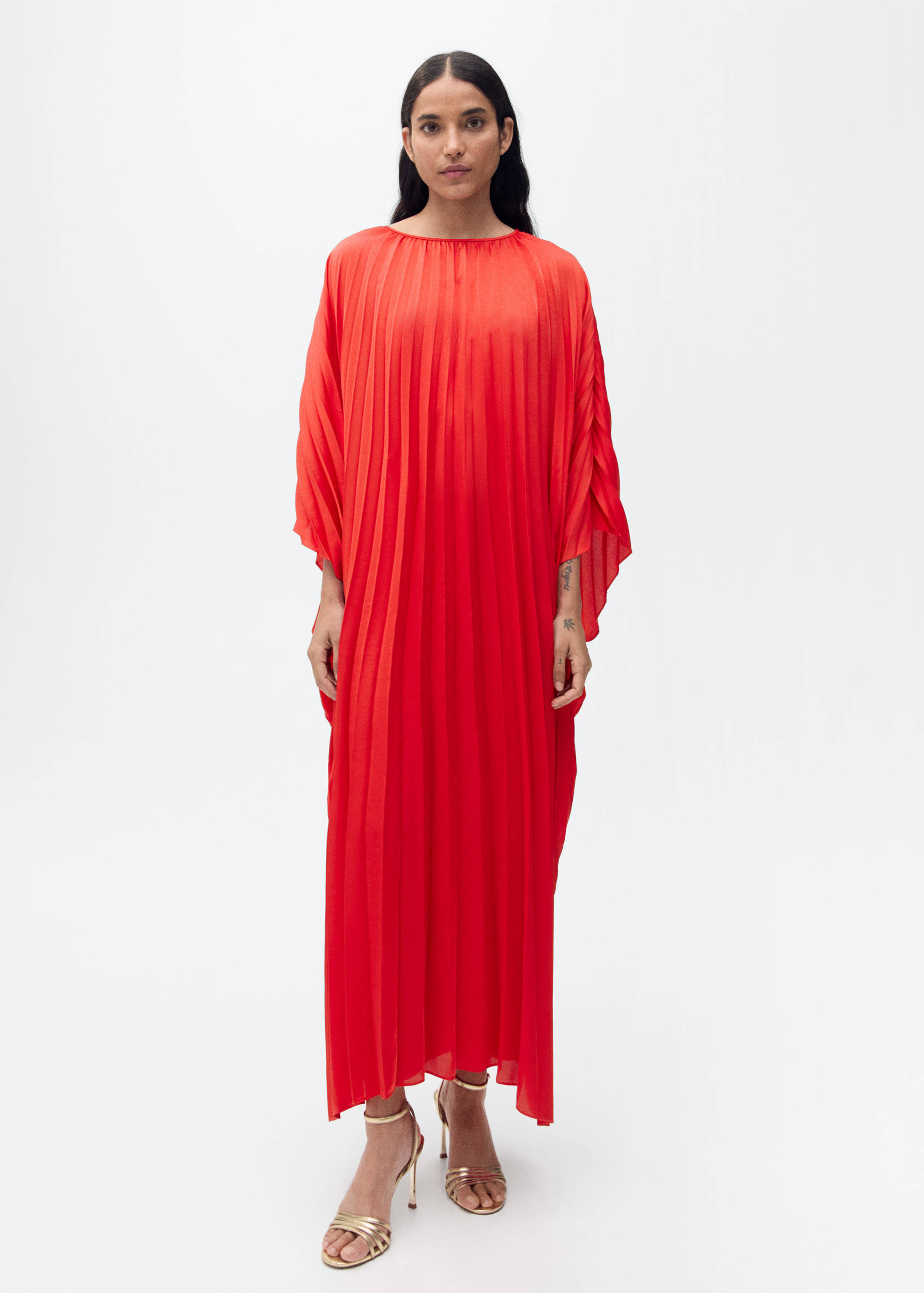 Pleated three-quarter sleeve dress - General plane