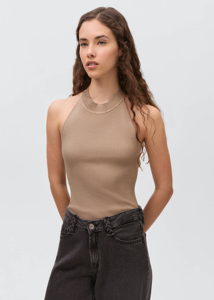 Ribbed top with back slit — Beige