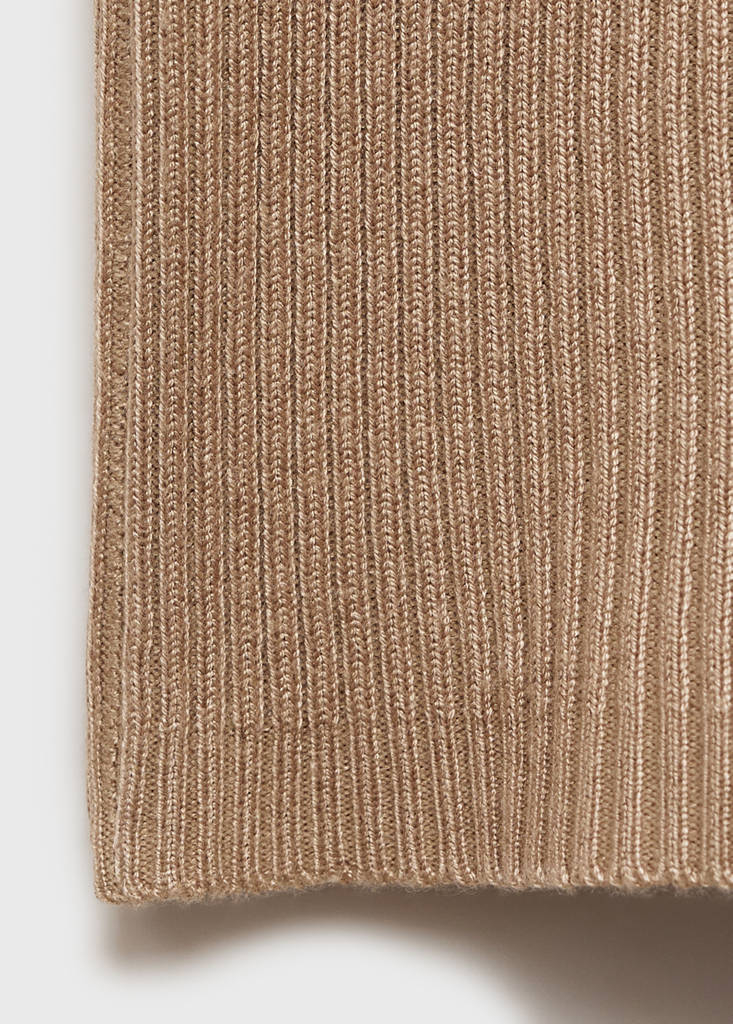 Ribbed top with back slit — Beige