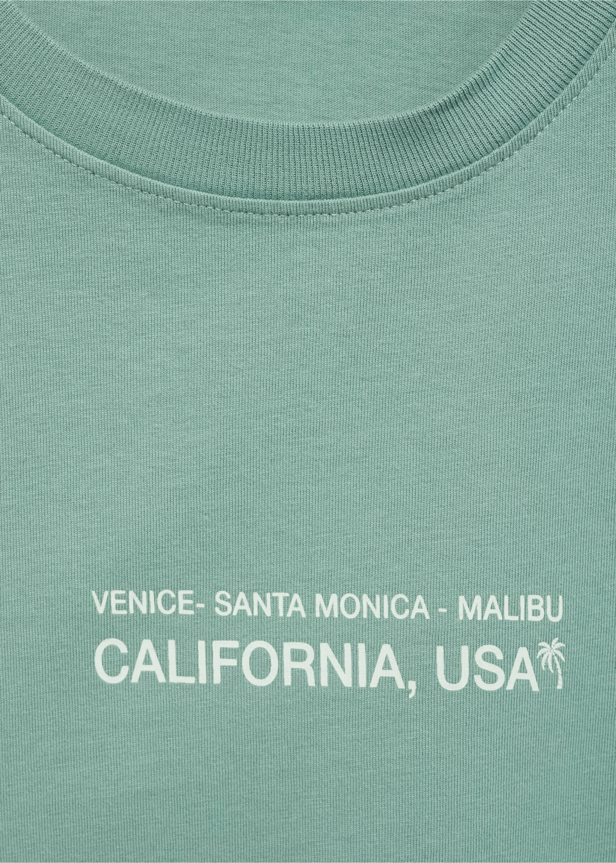 Sage green kids t-shirt detail with white California text graphic., Green. Ref: 87015741-00.