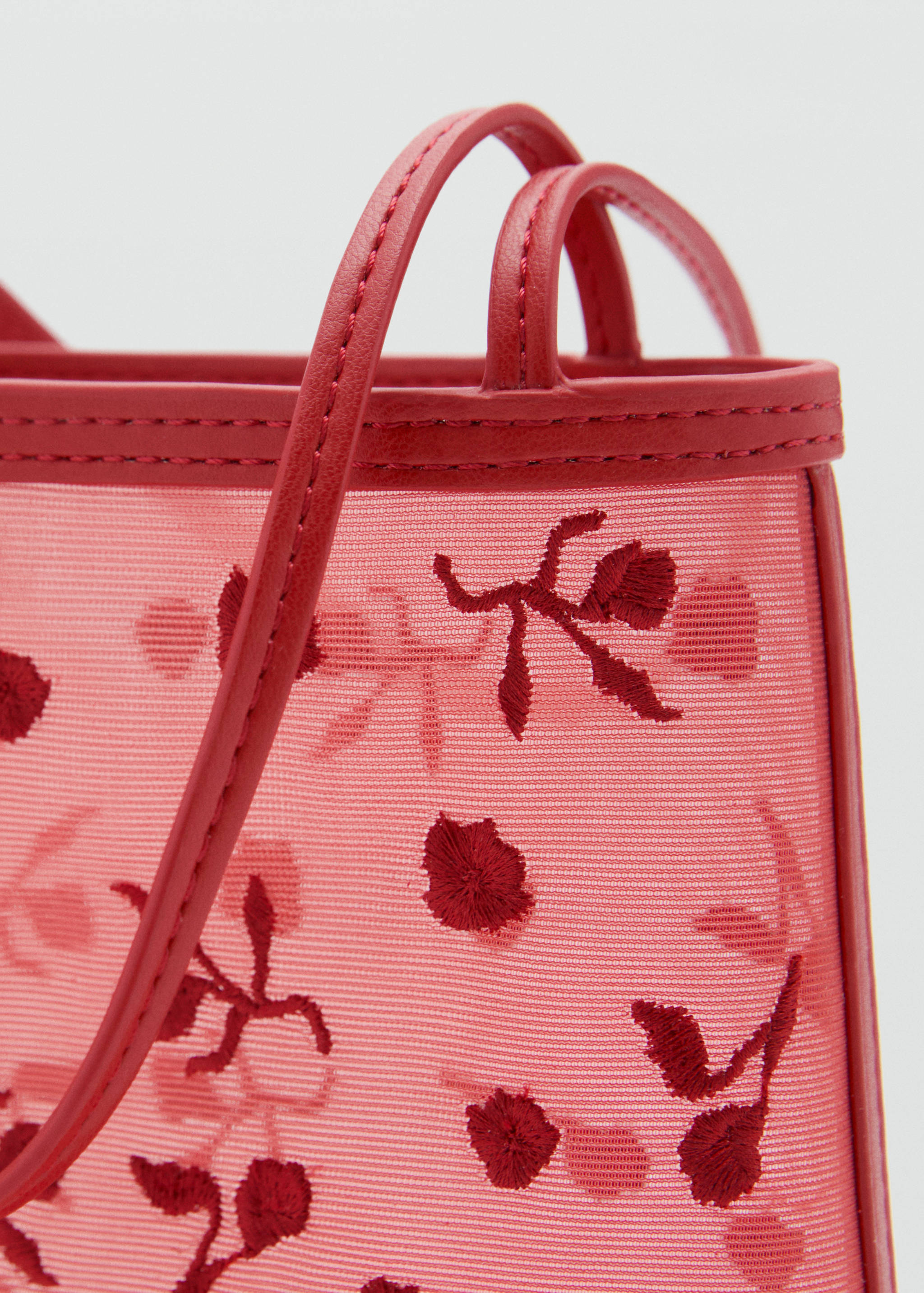 Flower-embroidered mesh bag - Details of the article 2