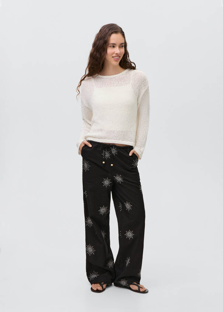 Textured knit sweater — Off White