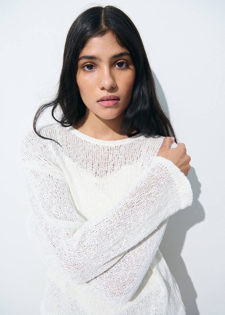 Textured knit sweater — Off White