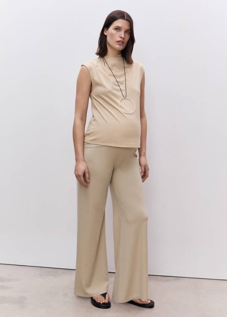 Maternity top with draped neck — Sand