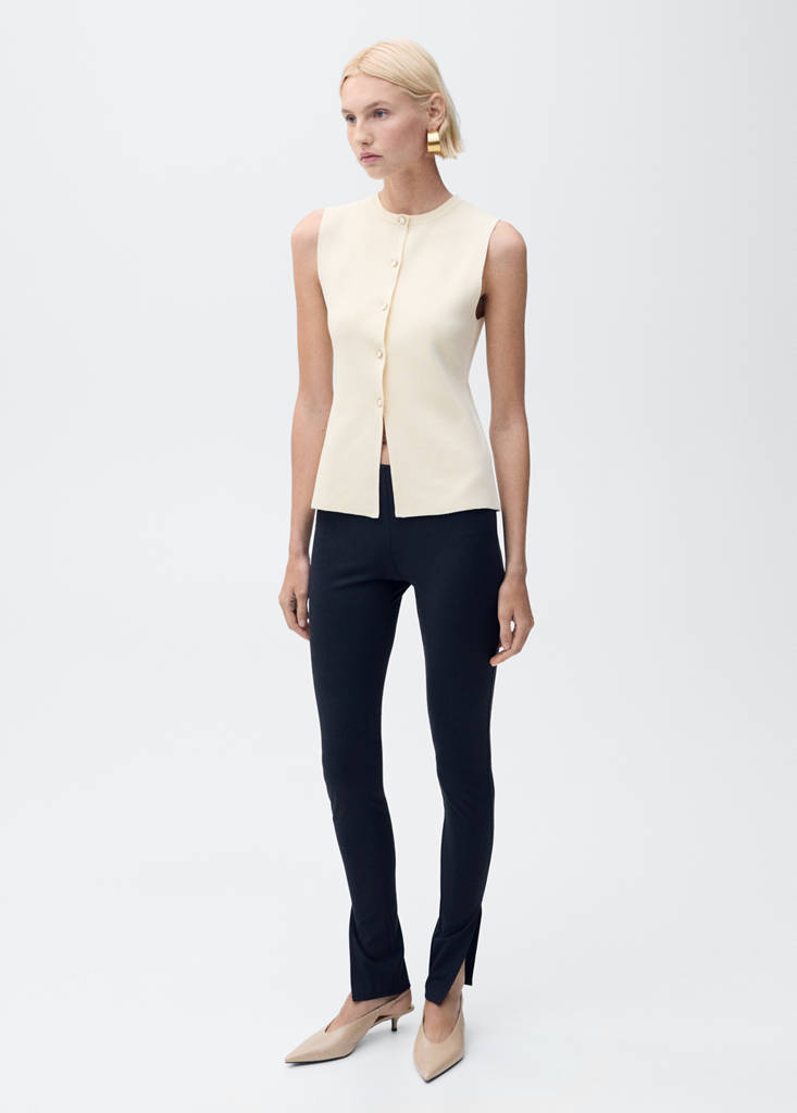 Fine-knit waistcoat with buttons — Ecru