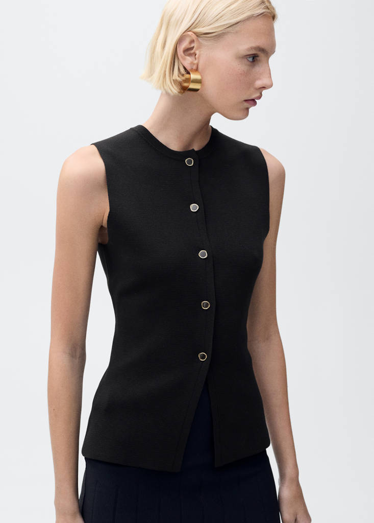Fine-knit waistcoat with buttons — Chocolate