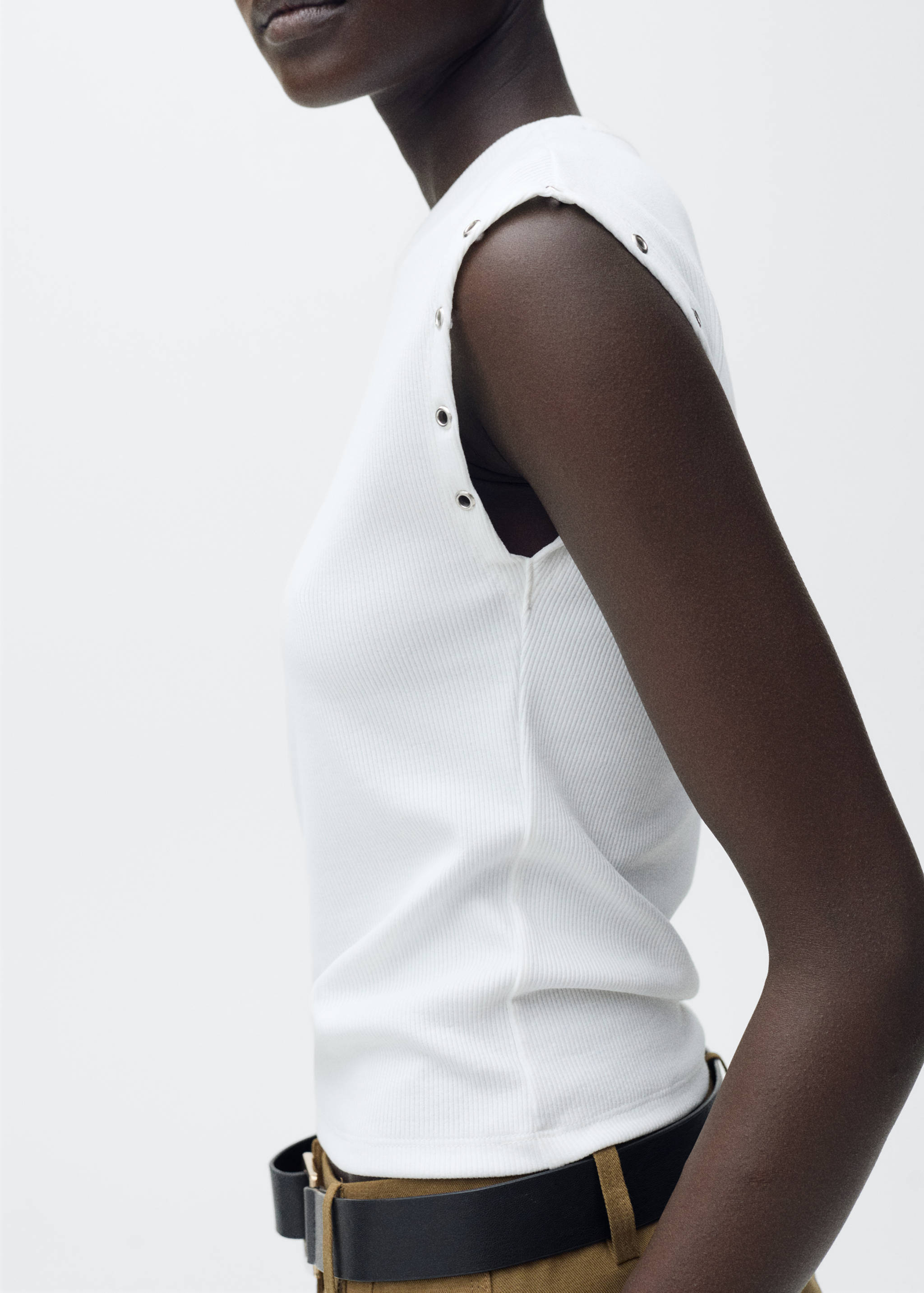 Samarreta canalé rivet encunyat - Detall de l'article 6