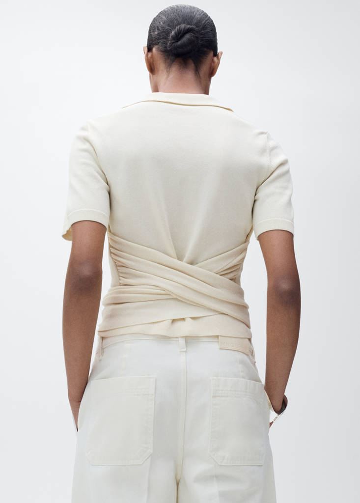 Short-sleeved sweater with knot detail — Ecru