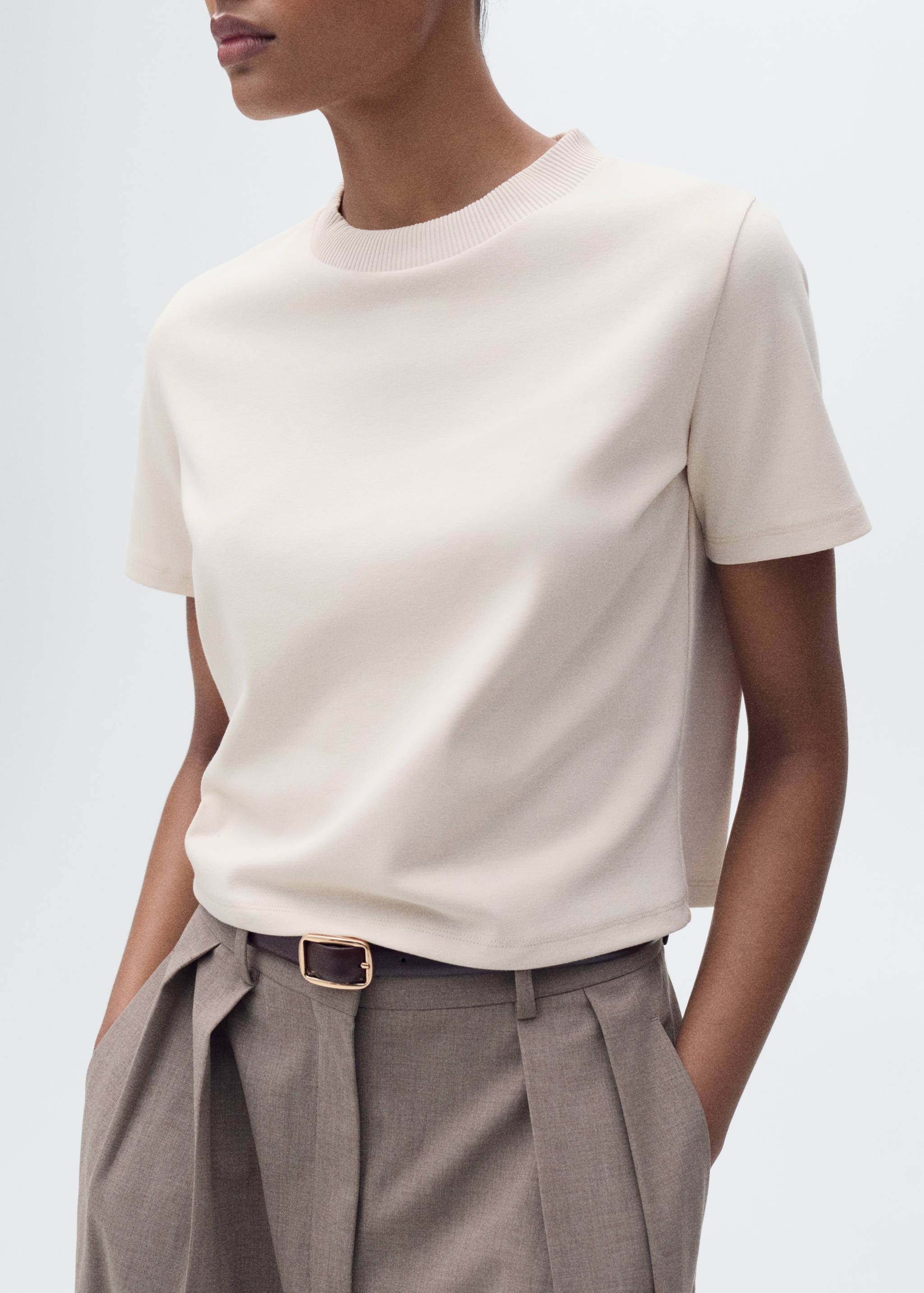 T-Shirt aus Baumwollmischung mit kurzen Ärmeln - Mittlere Ansicht