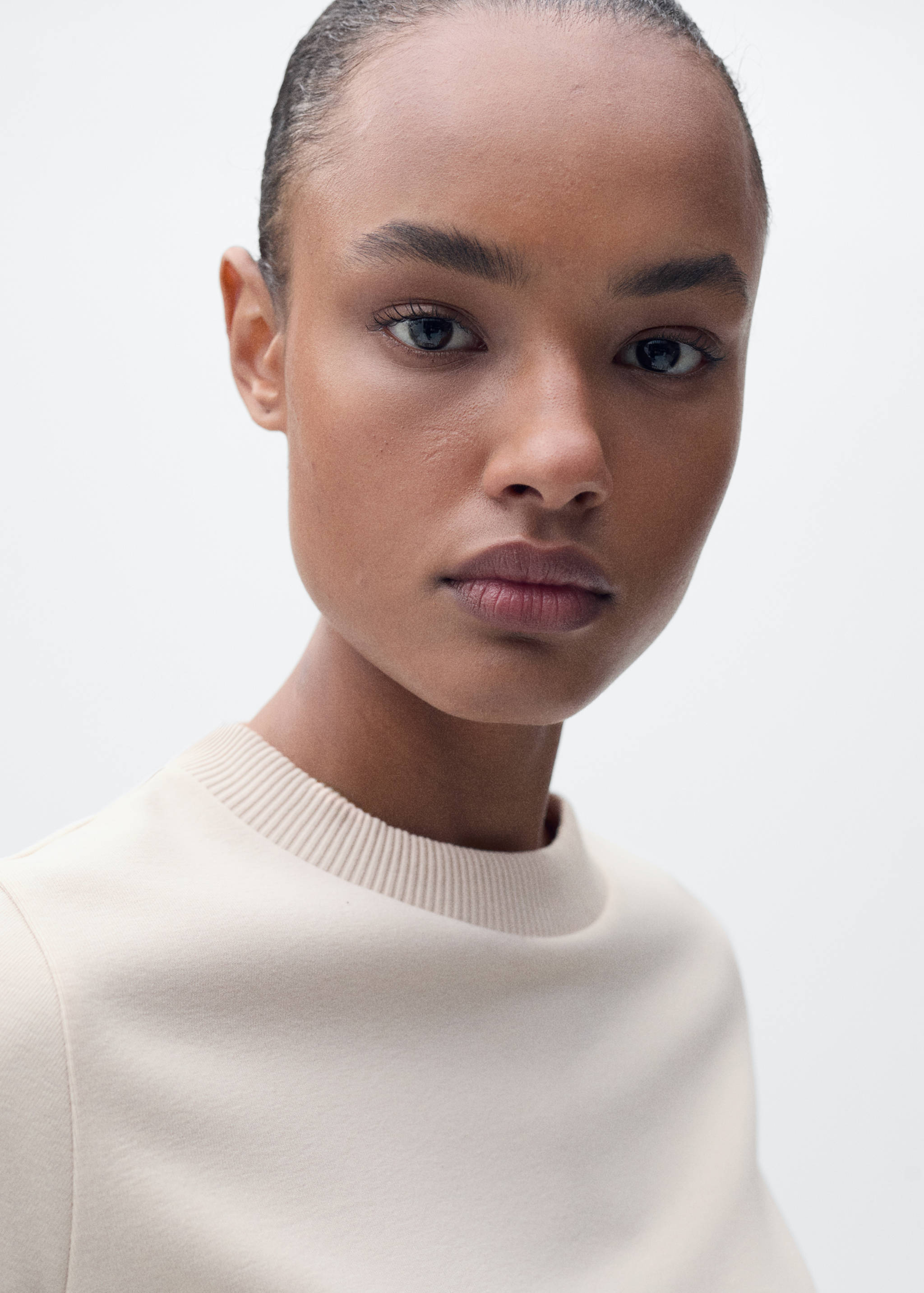 T-Shirt aus Baumwollmischung mit kurzen Ärmeln - Detail des Artikels 1