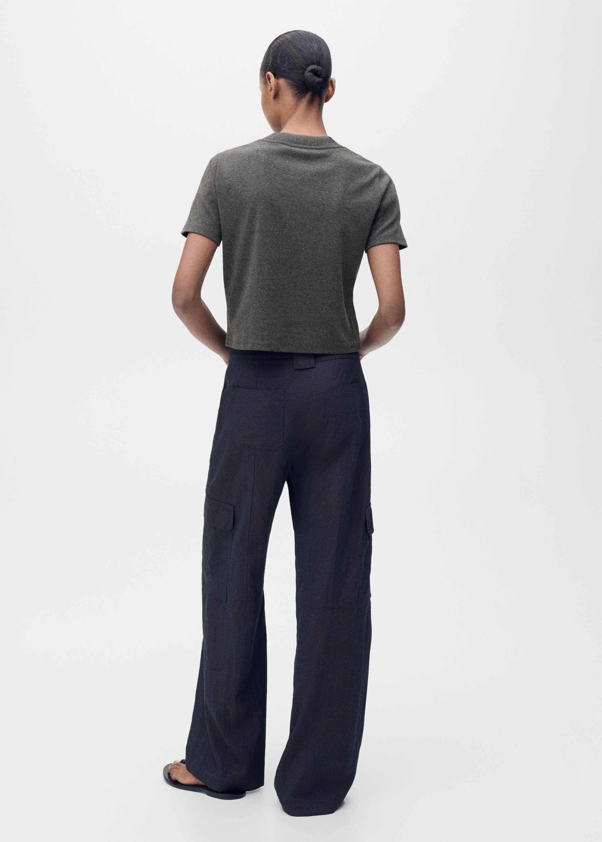 T-Shirt aus Baumwollmischung mit kurzen Ärmeln - Rückseite des Artikels