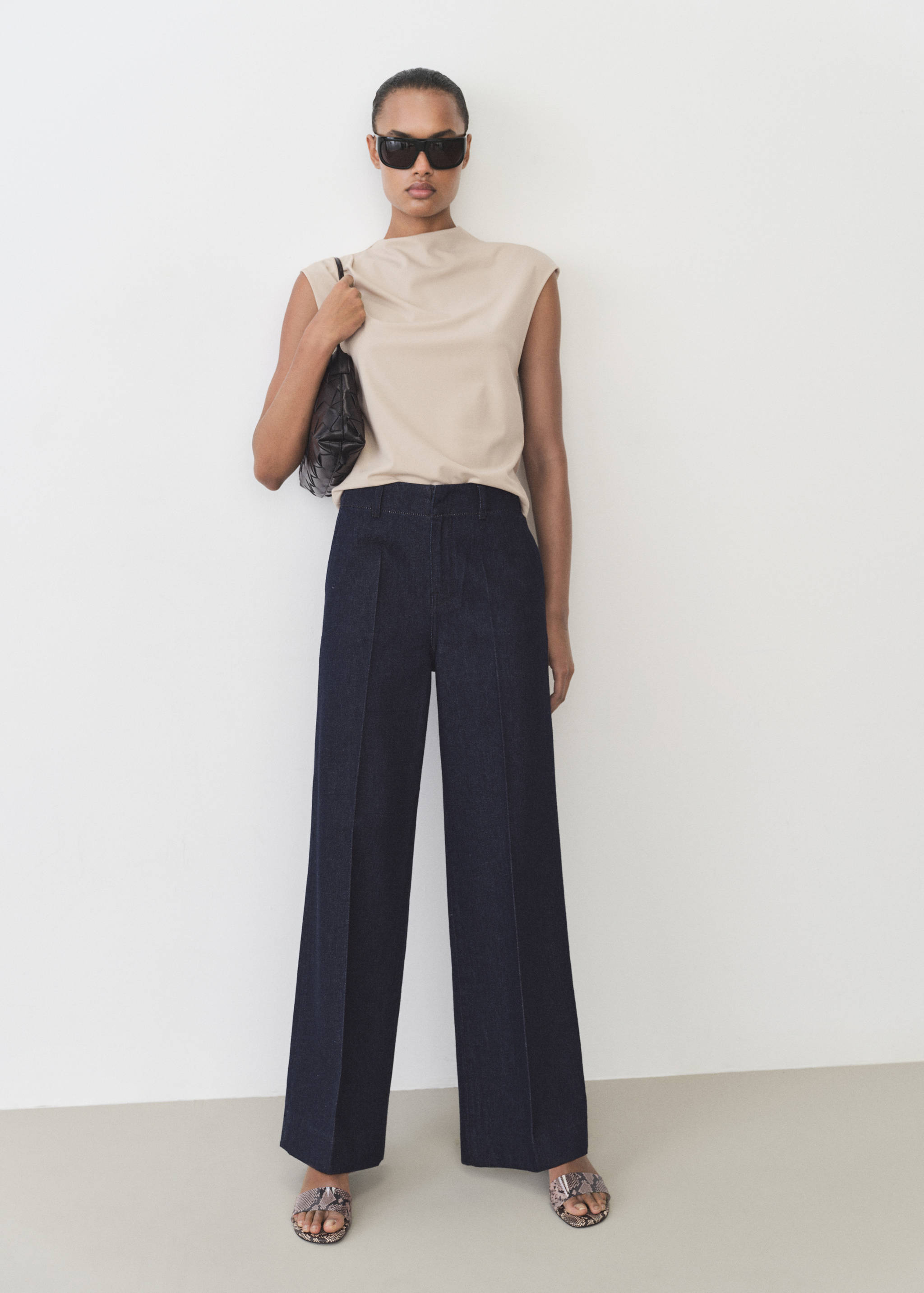 Wide leg denim trousers - General plane