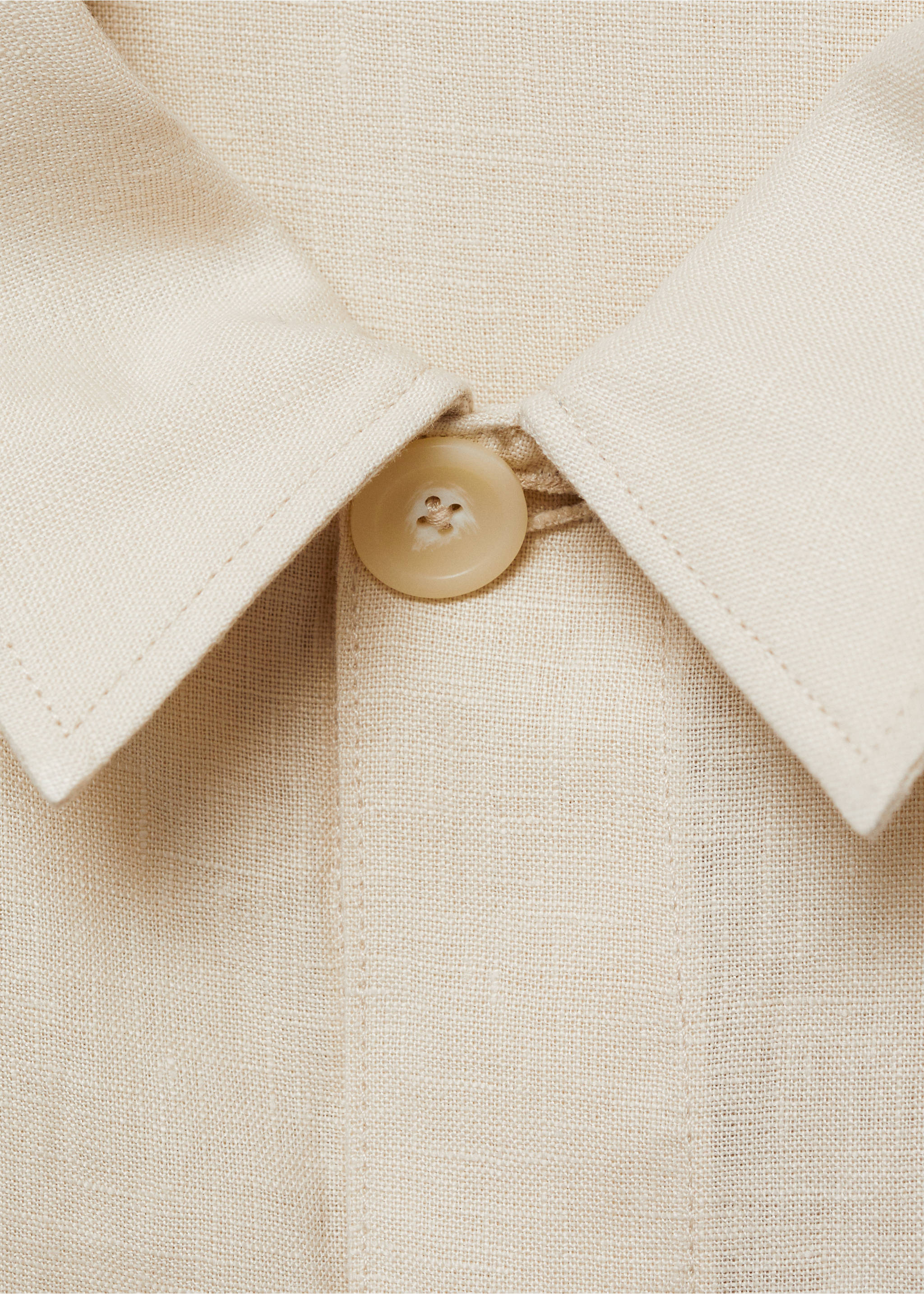 100% linnen overhemdjasje met zakken - Detail van het artikel 8, Ivoorwit. Ref: 87015922-00.