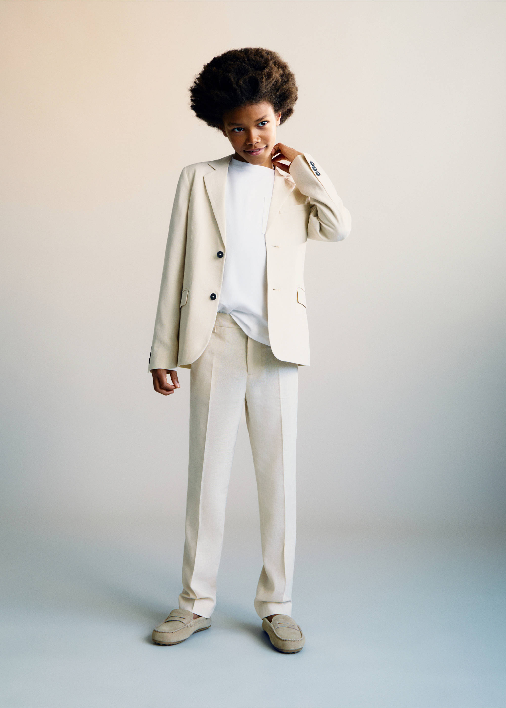 Americana traje lino - Plano general, Arena. Ref: 87015928-00.