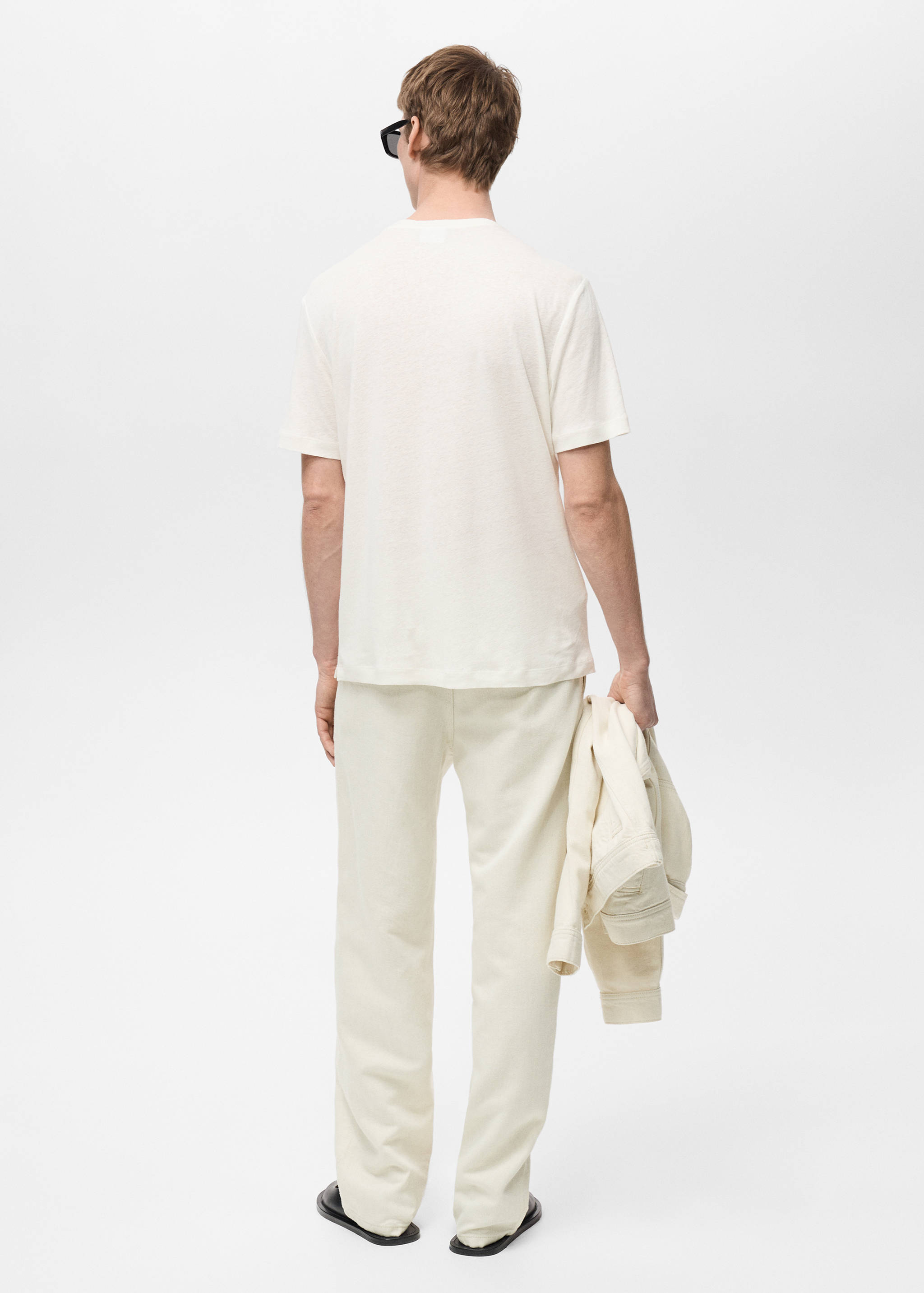 تي شيرت من الكتان بقوام نحيف - الجهة الخلفية للمنتج