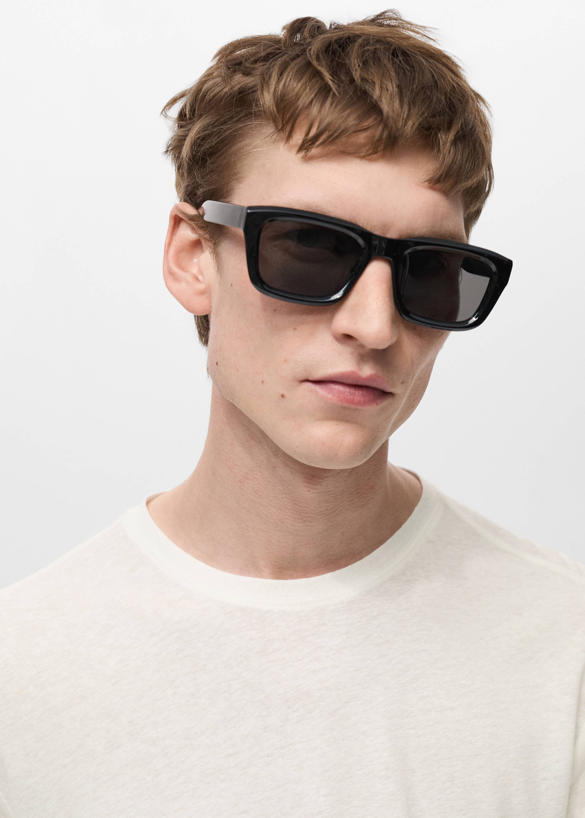 تي شيرت من الكتان بقوام نحيف - تفاصيل المنتج 1