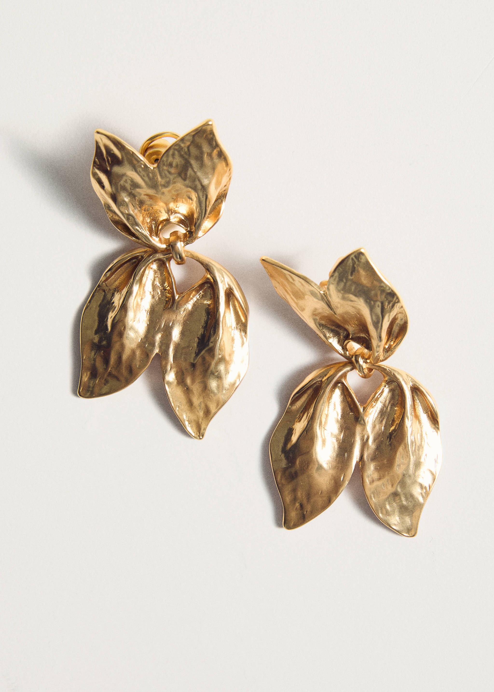 Brincos com modelo de pingente - Pormenor do artigo 5