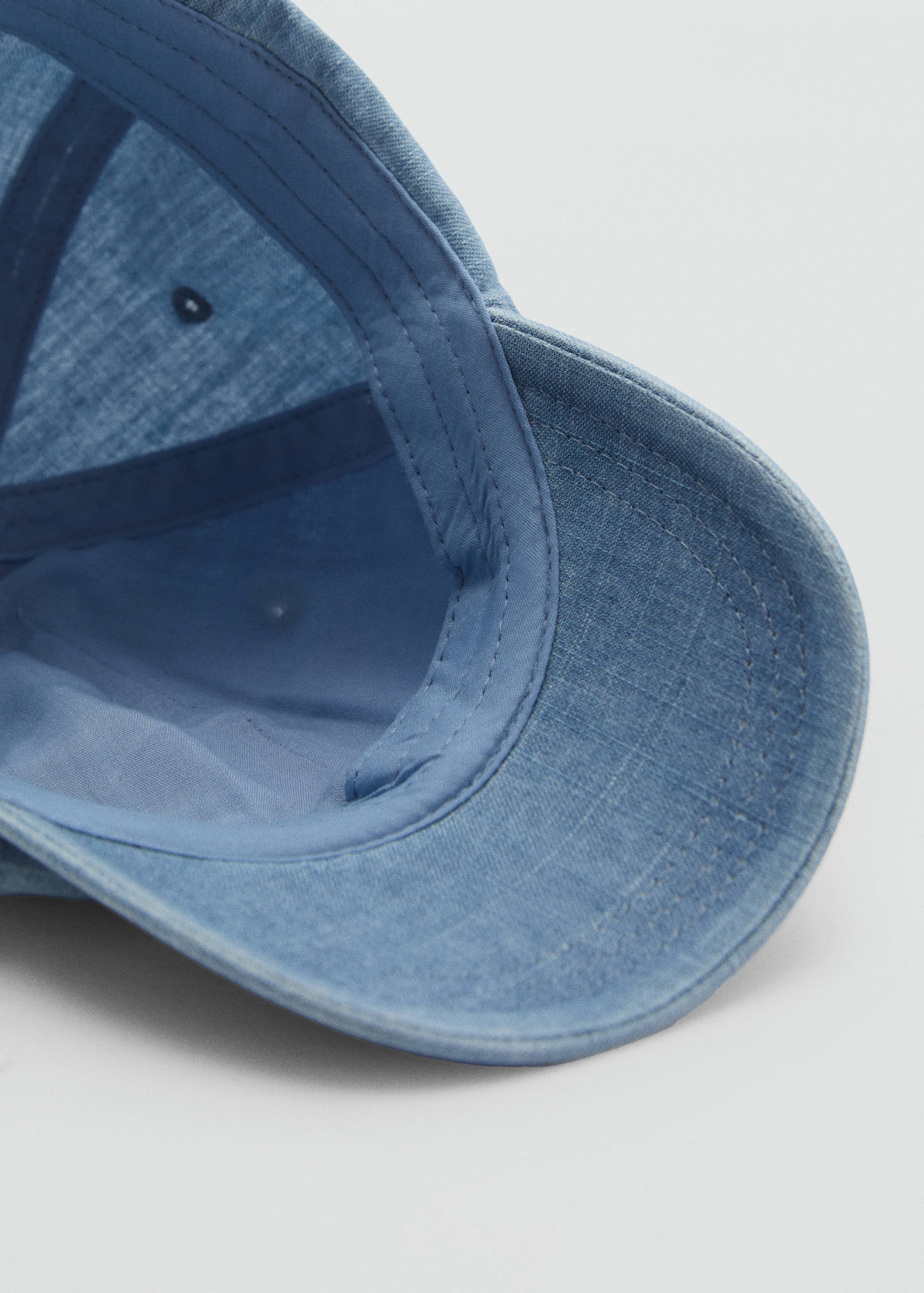 Denim cap with visor - Details of the article 2