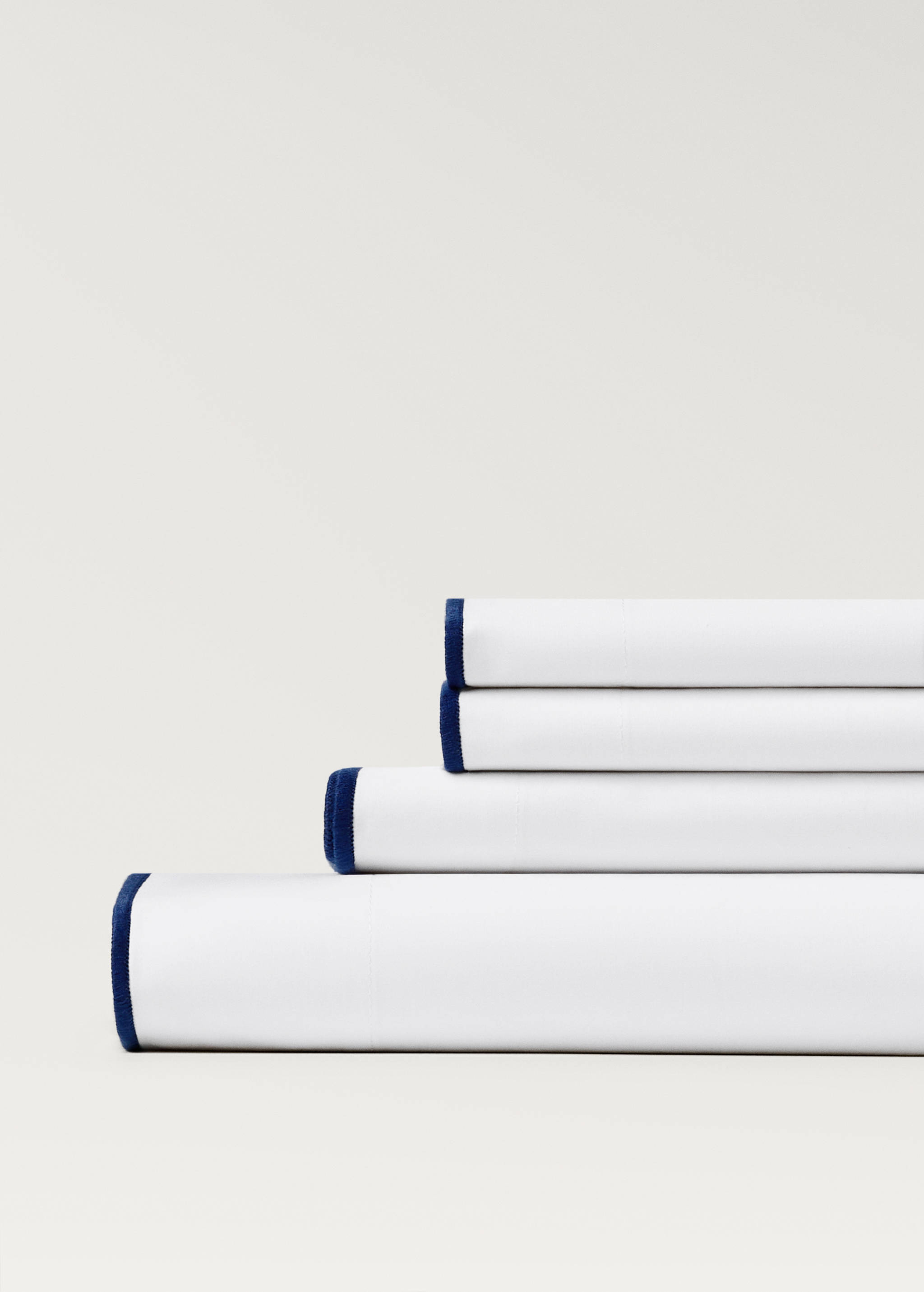 Överlakan i bomullspercale med kontrasterande overlock för 180/200 cm säng - Detaljer om artikeln 3