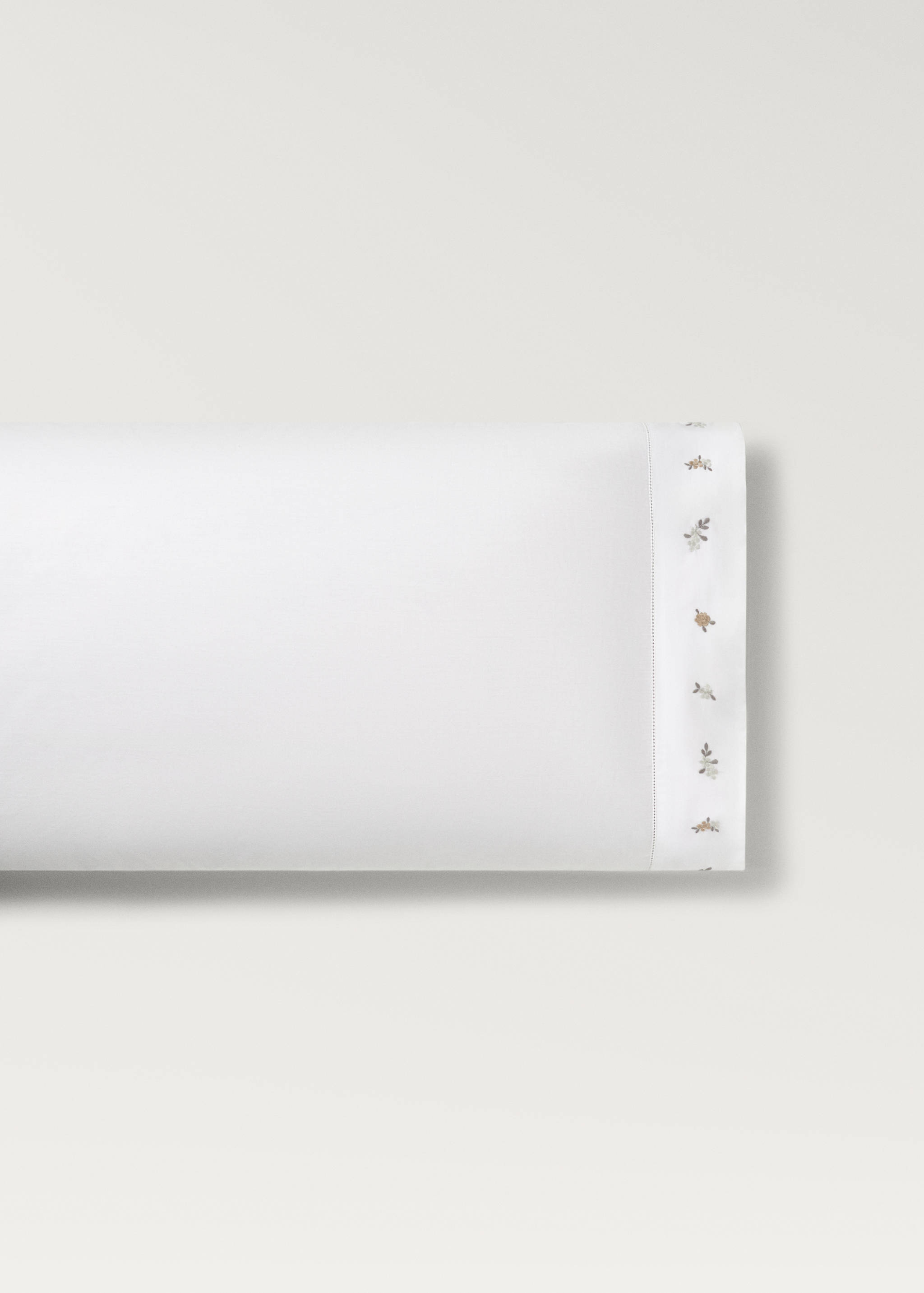 Percale cotton pillowcase with embroidered flower 45x110 cm - Article without model