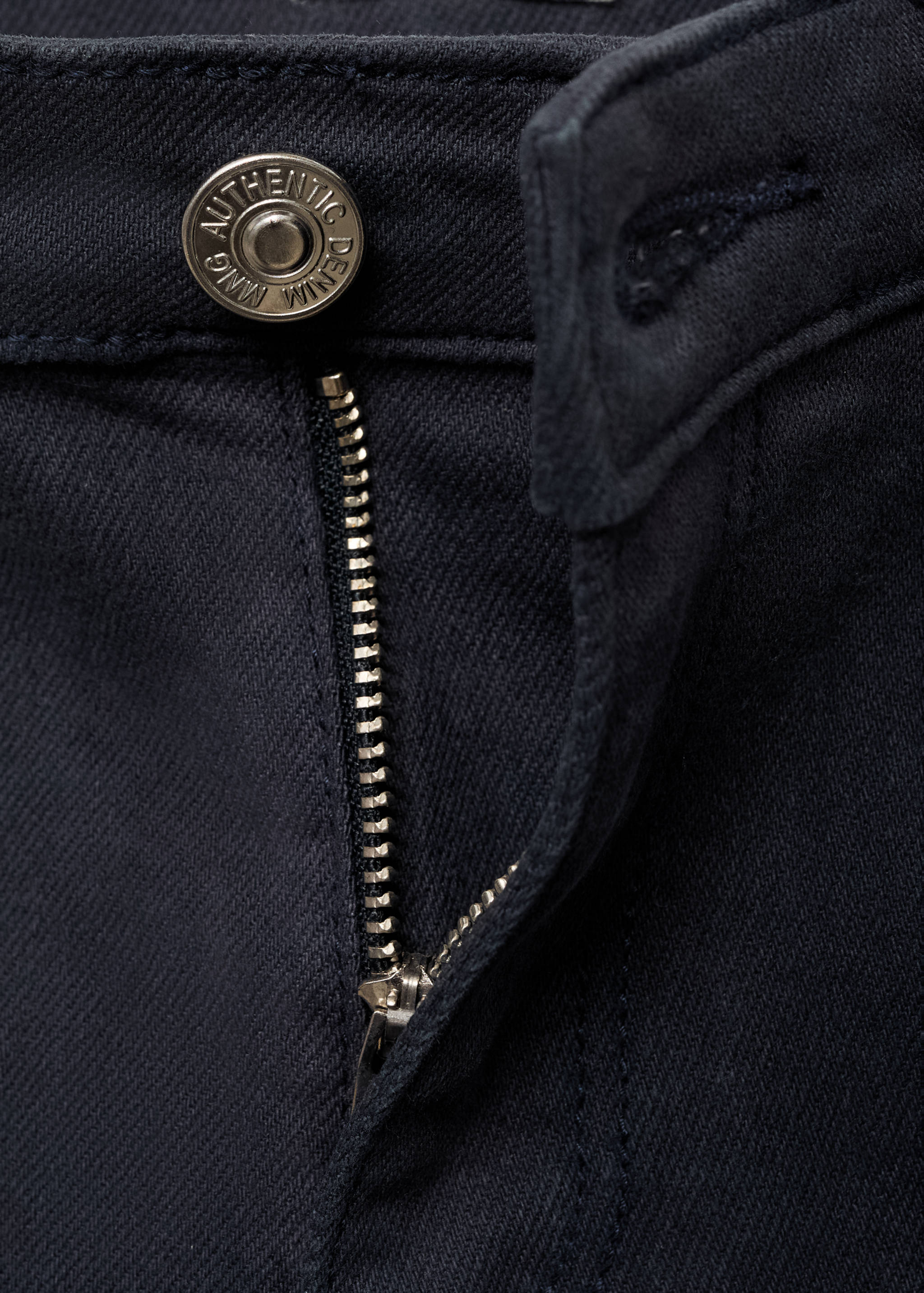 Low-waist shorts - Details of the article 0