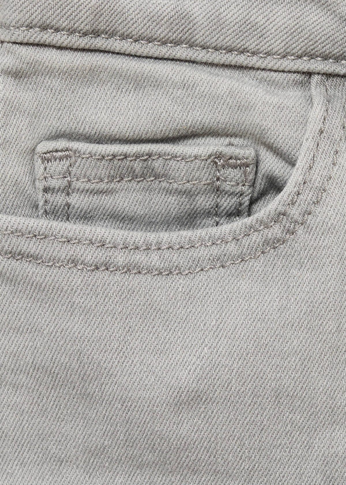 Denim shorts with frayed hem — Denim Grey