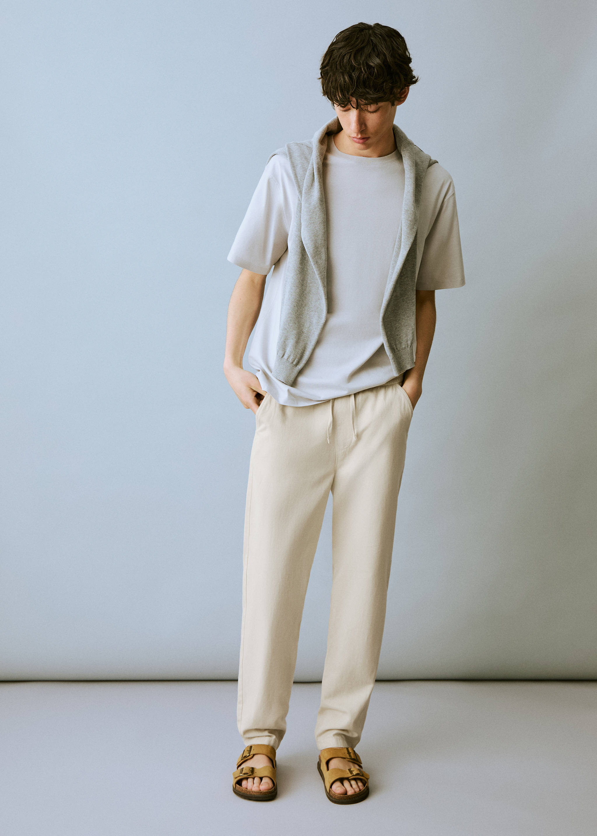 Linen jogger trousers - General plane