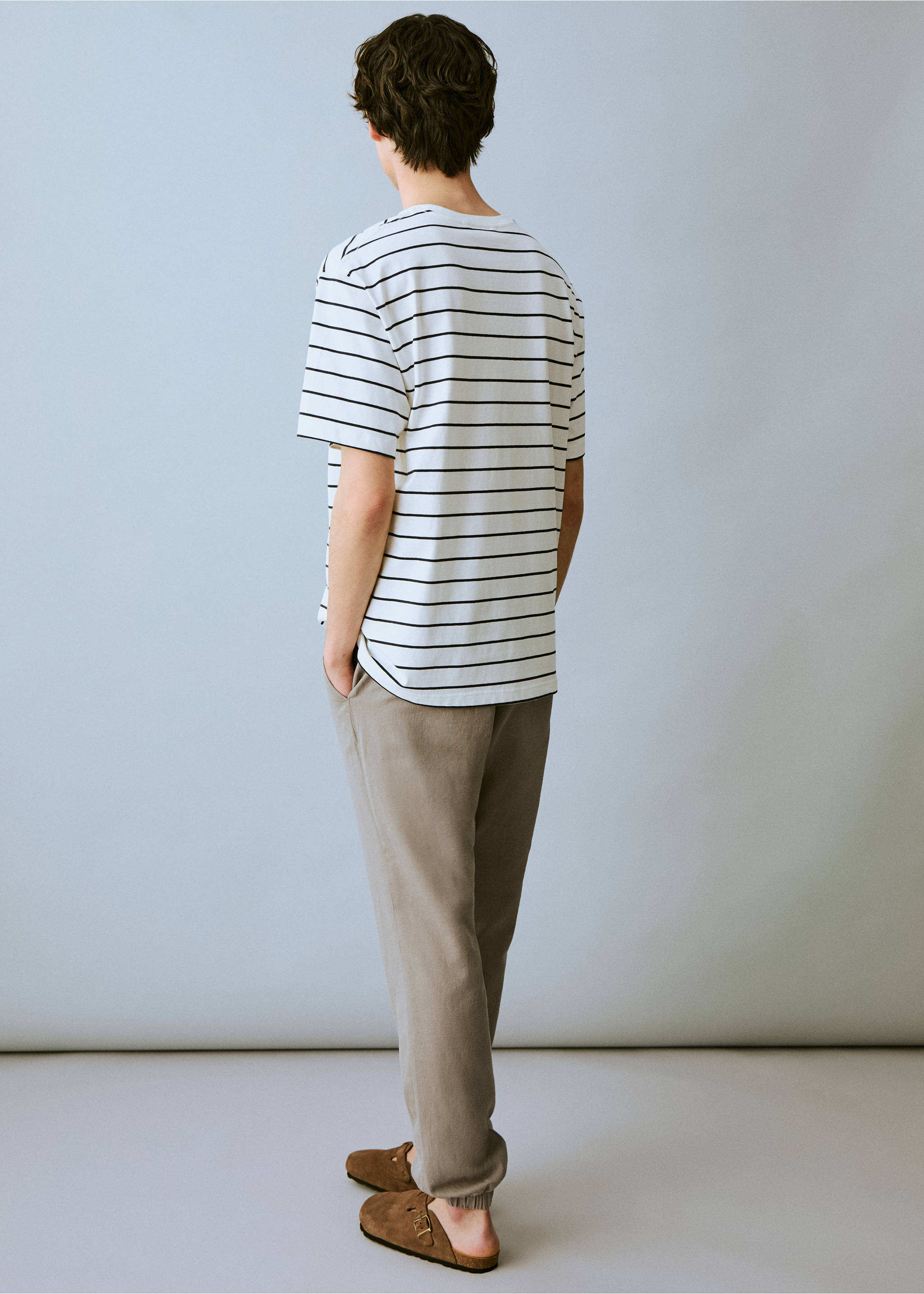 Keten pamuklu jogger pantolon - Ürünün arkası, Haki Renk. Ref: 87016360-00.
