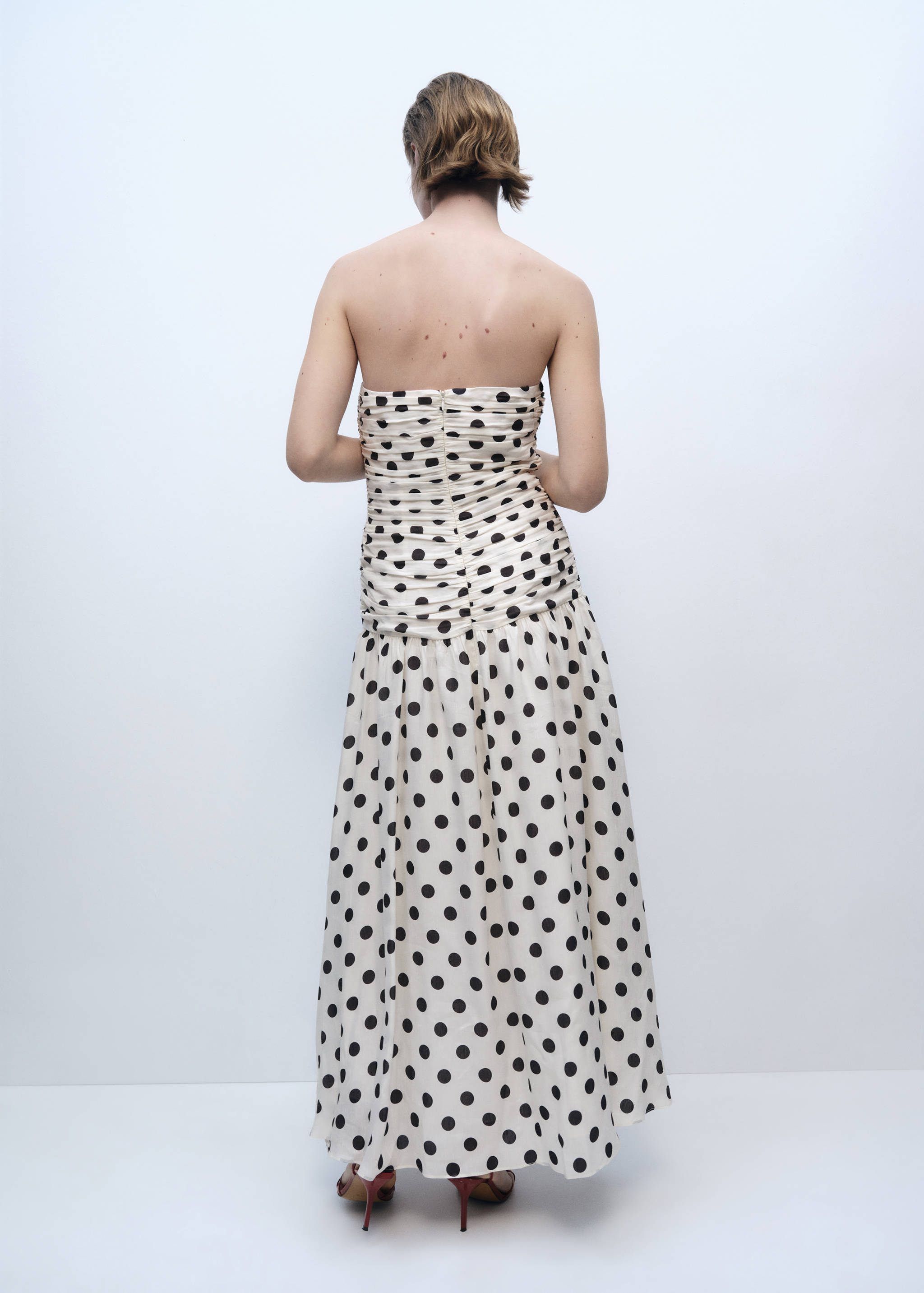Polka-dot dress with draped body - Reverse of the article