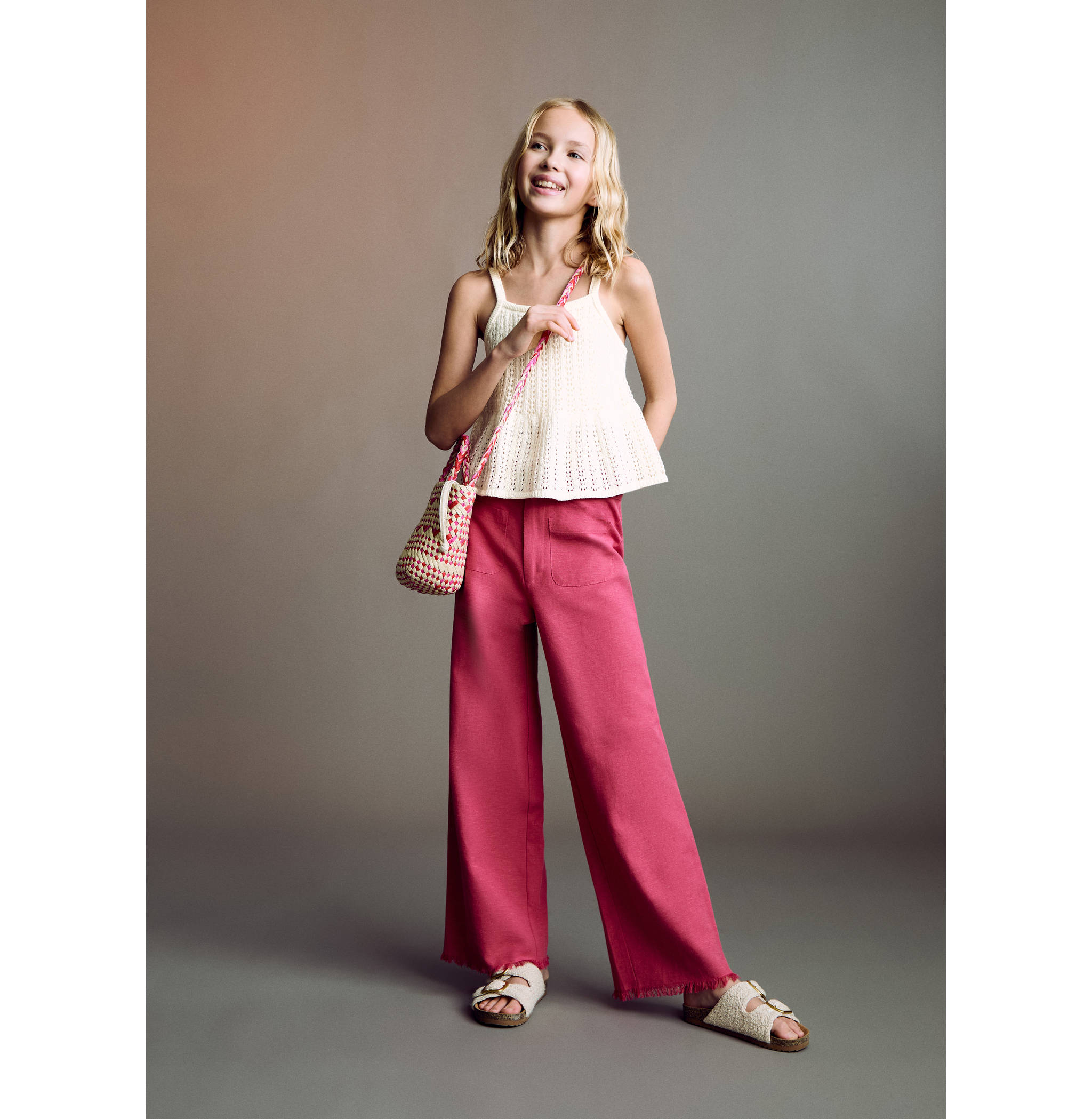 Textured sandals with buckle - Details of the article 9