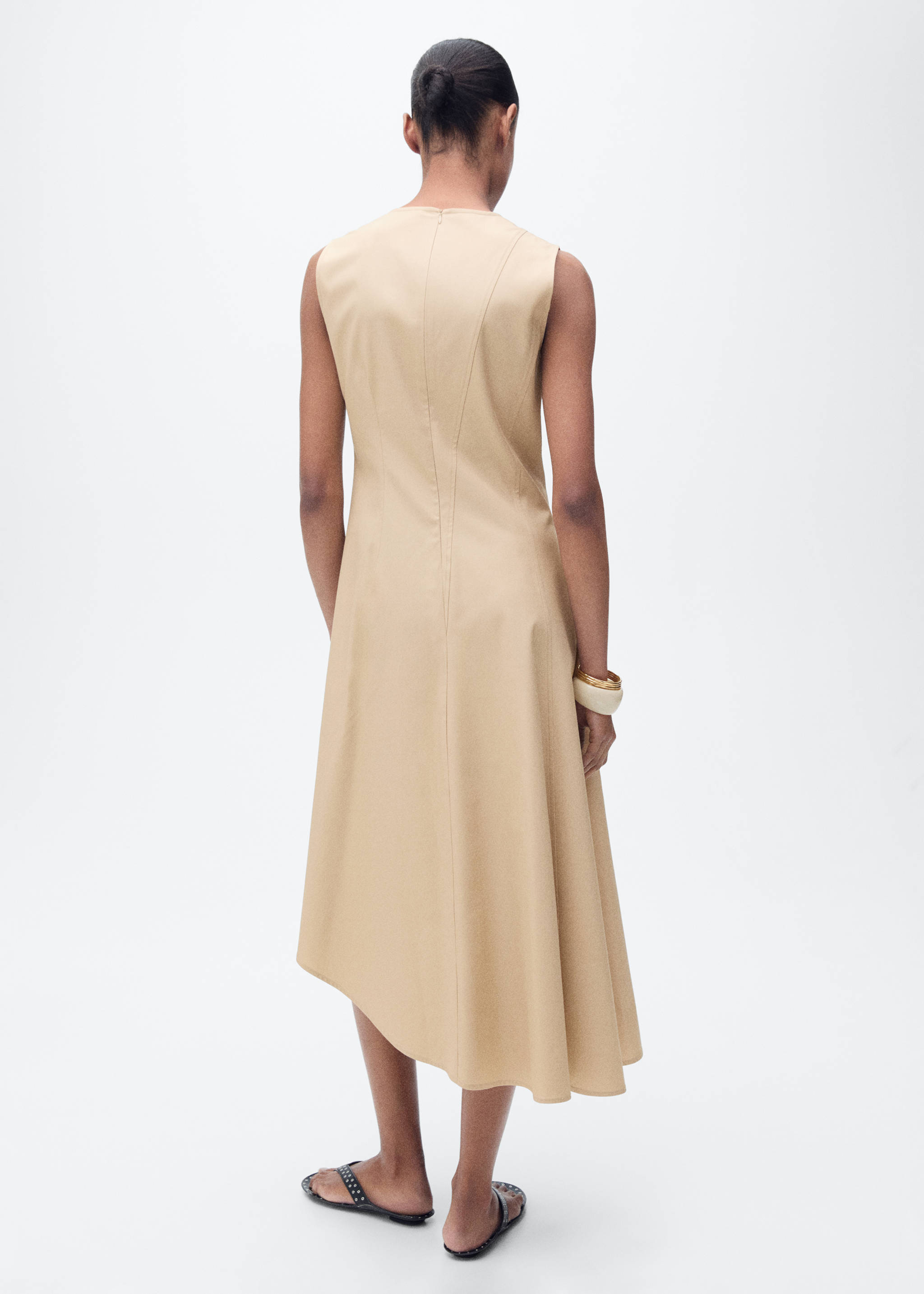 فستان إيفازيه غير متماثل - الجهة الخلفية للمنتج