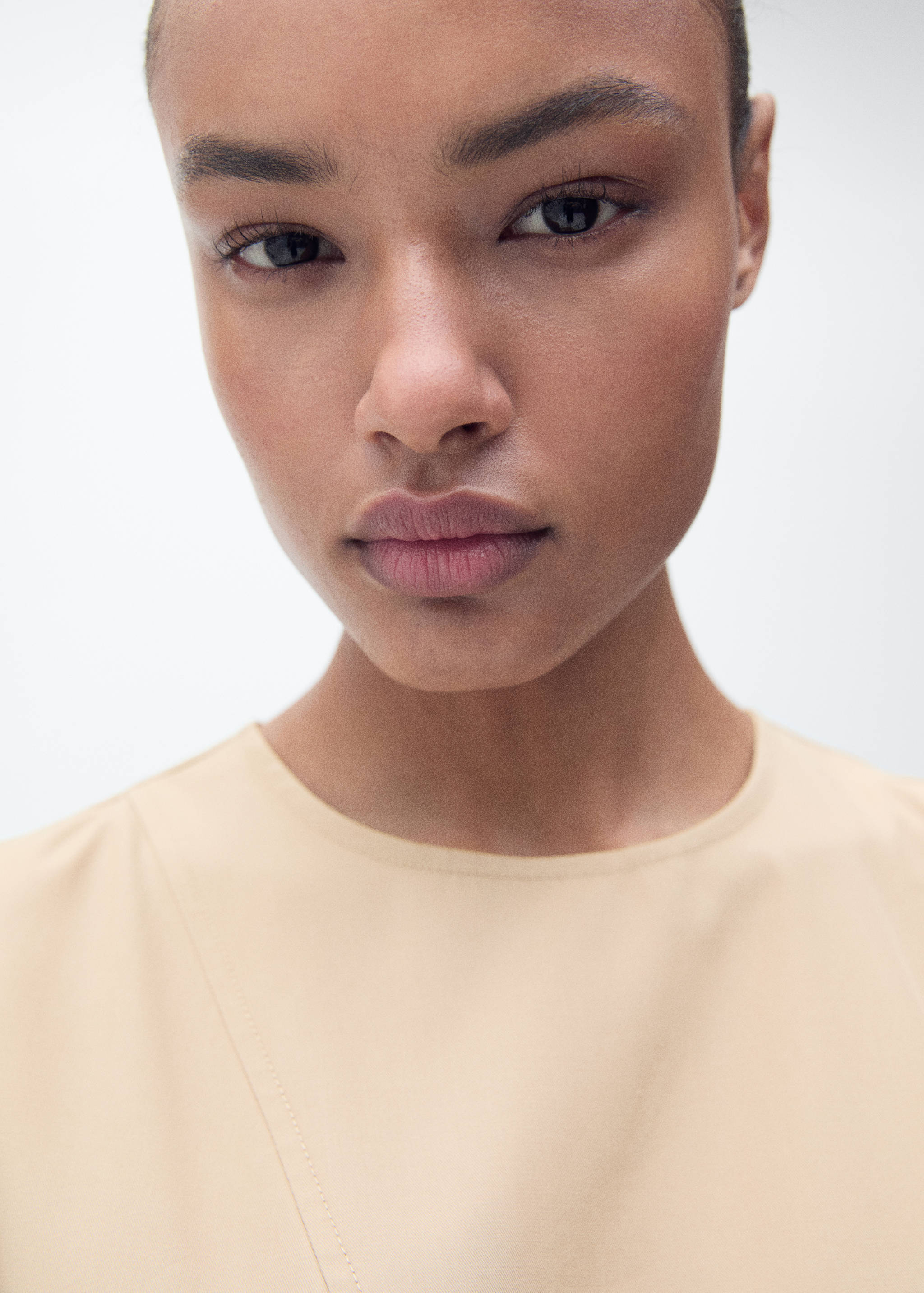 فستان إيفازيه غير متماثل - تفاصيل المنتج 1