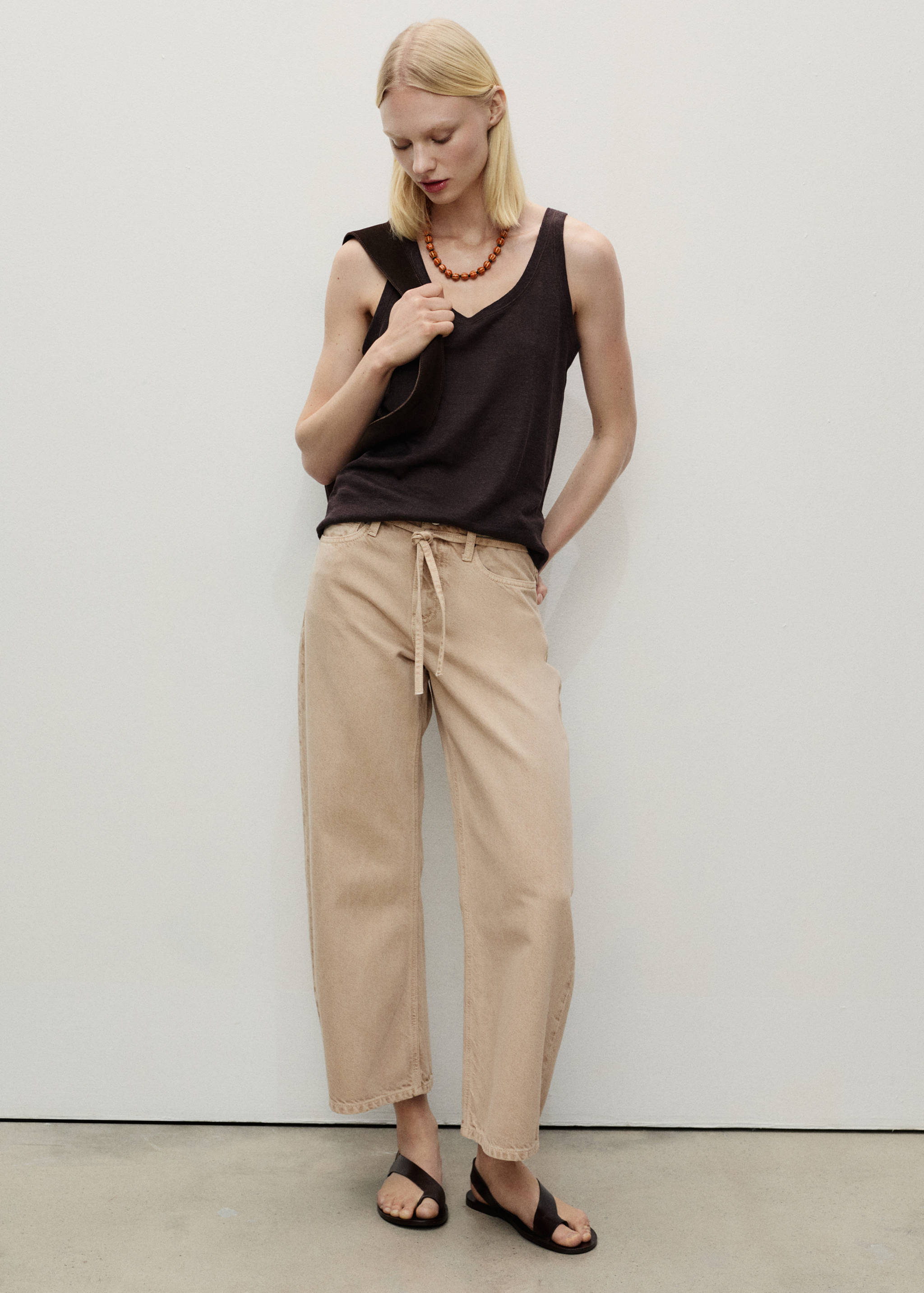 Balloon-Jeans mit Gürtel - Allgemeine Ansicht