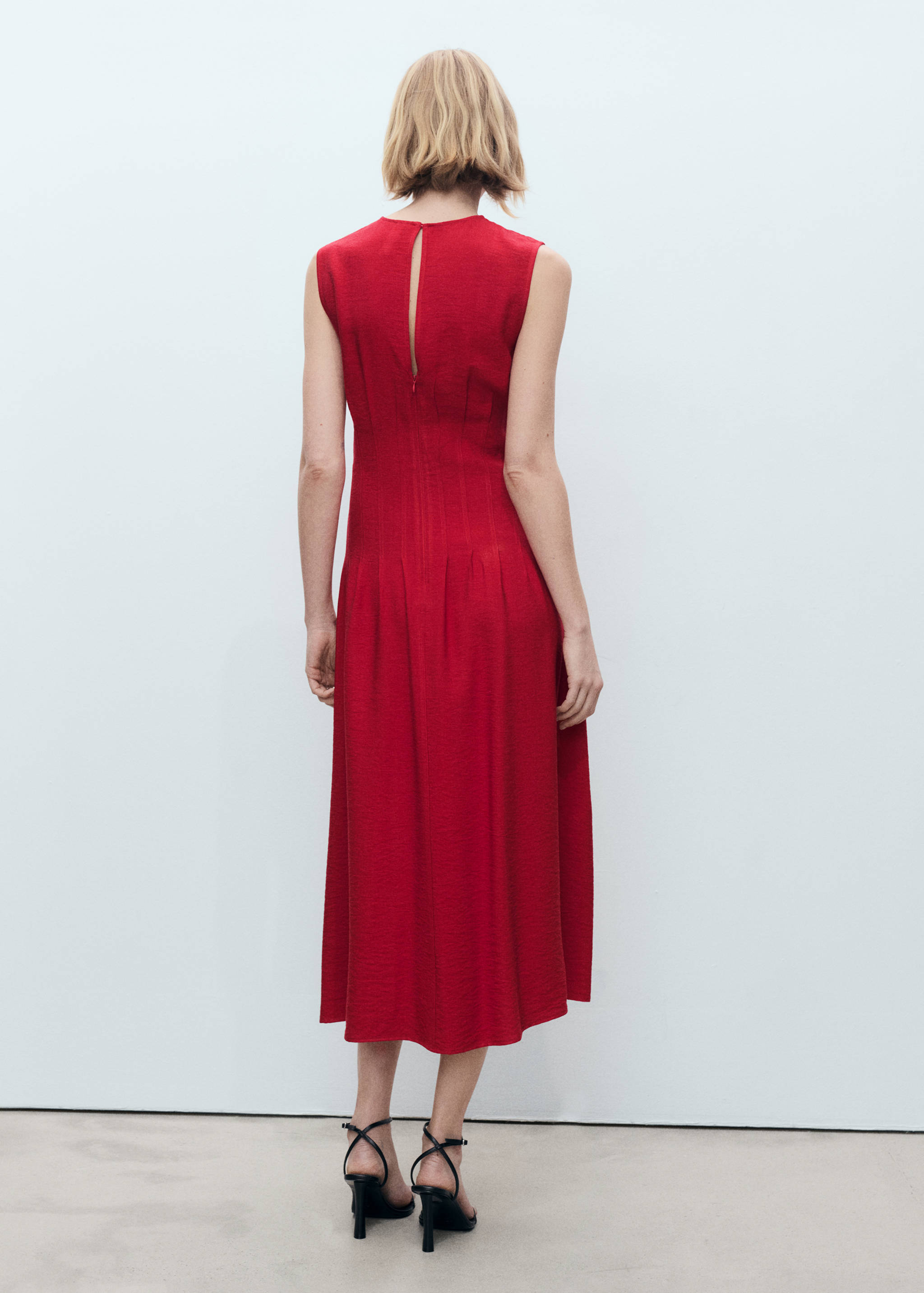 A-line dress with pleats - Reverse of the article