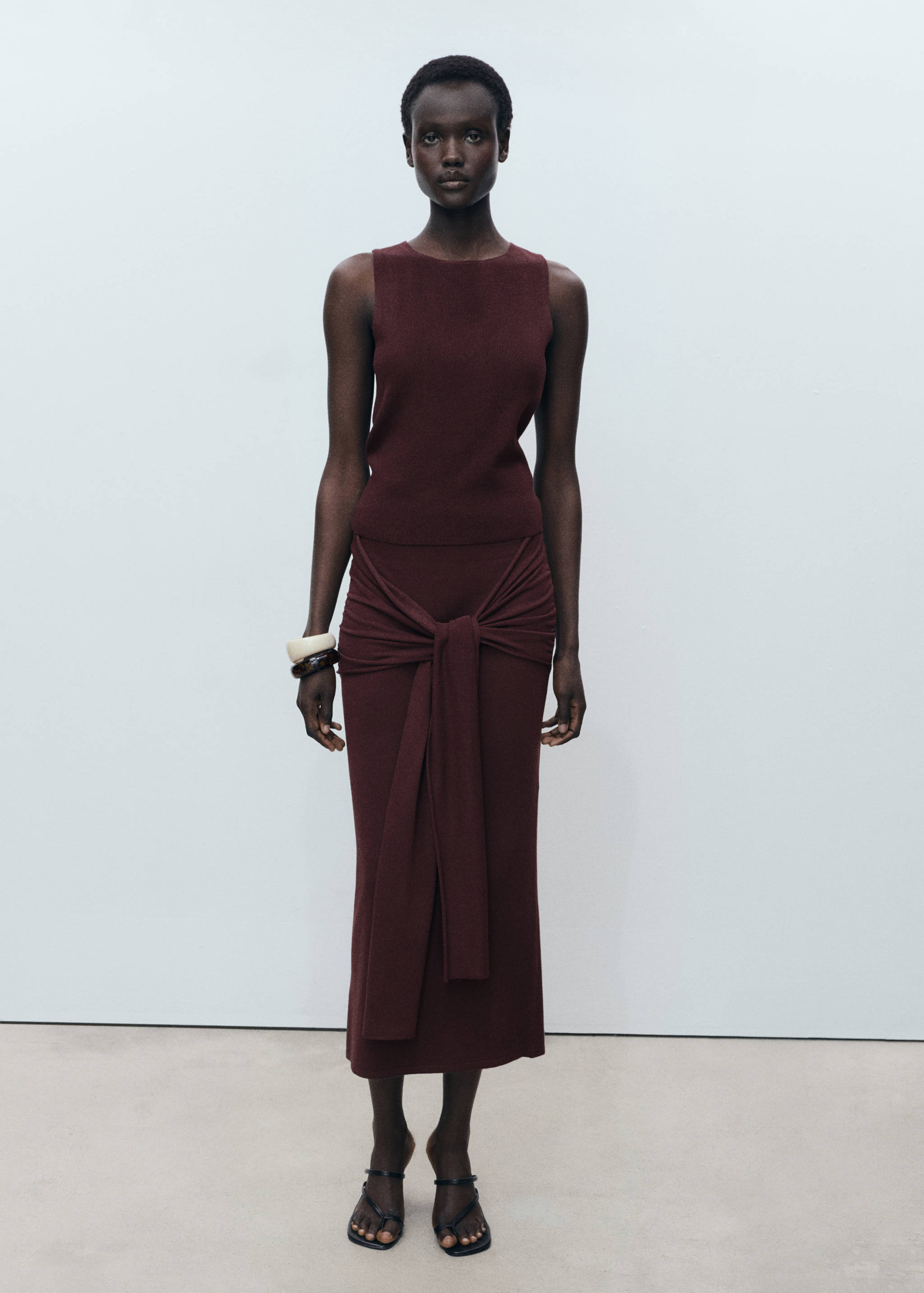 Jupe maille détail nœud - Plan général