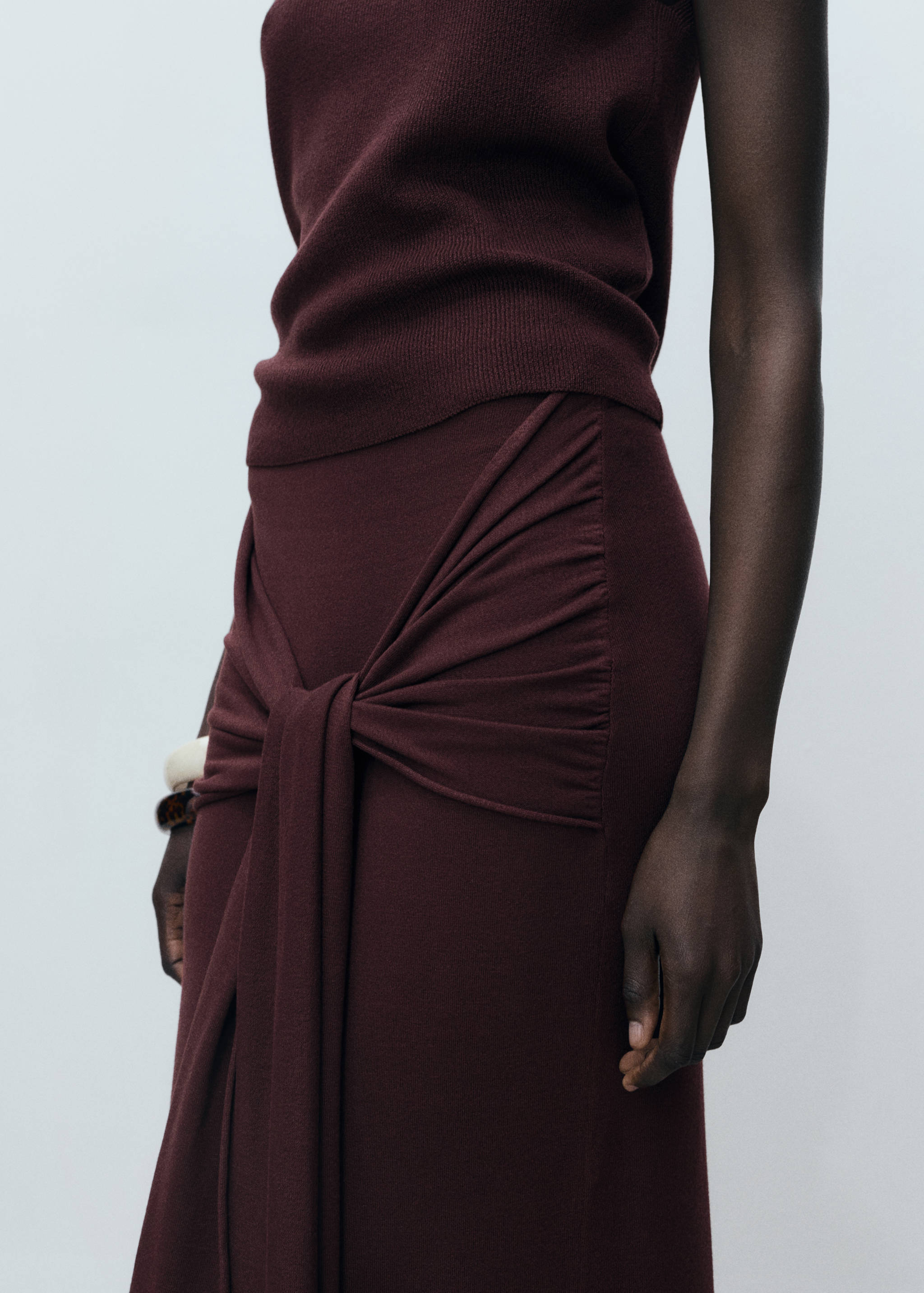 Jupe maille détail nœud - Détail de l'article 6