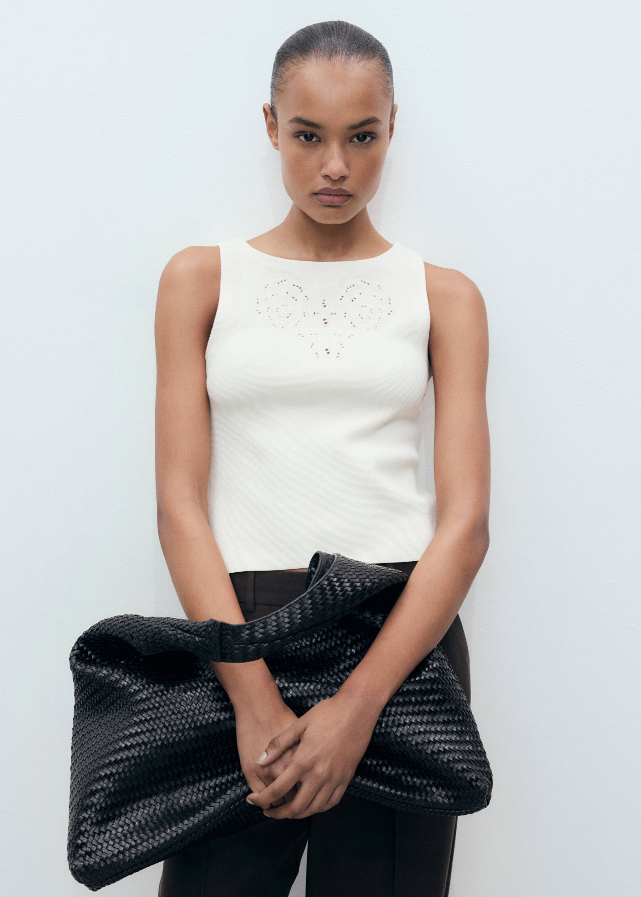 Geborduurde top met opengewerkte details - Middenvlak