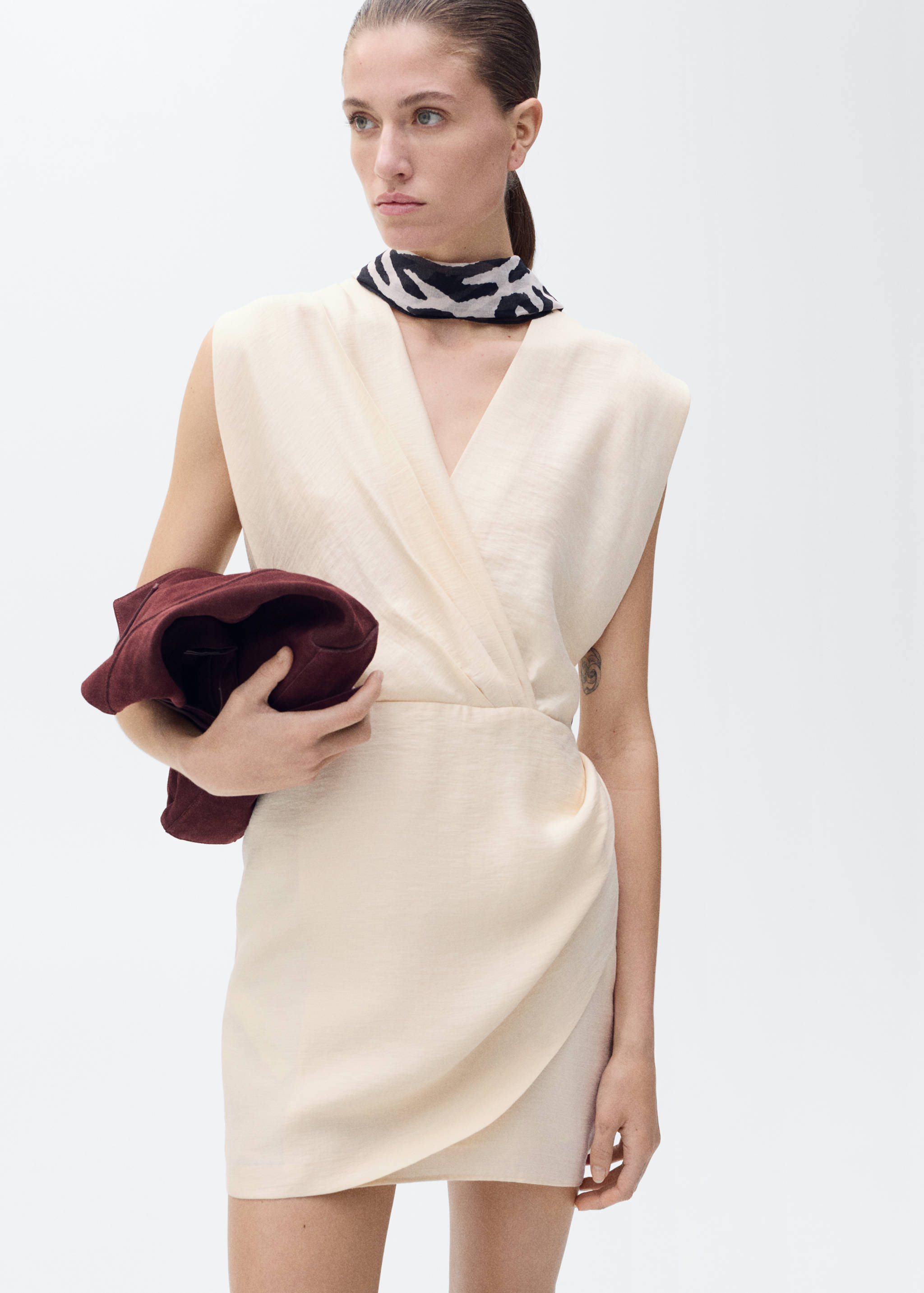 Robe lyocell croisée - Plan moyen