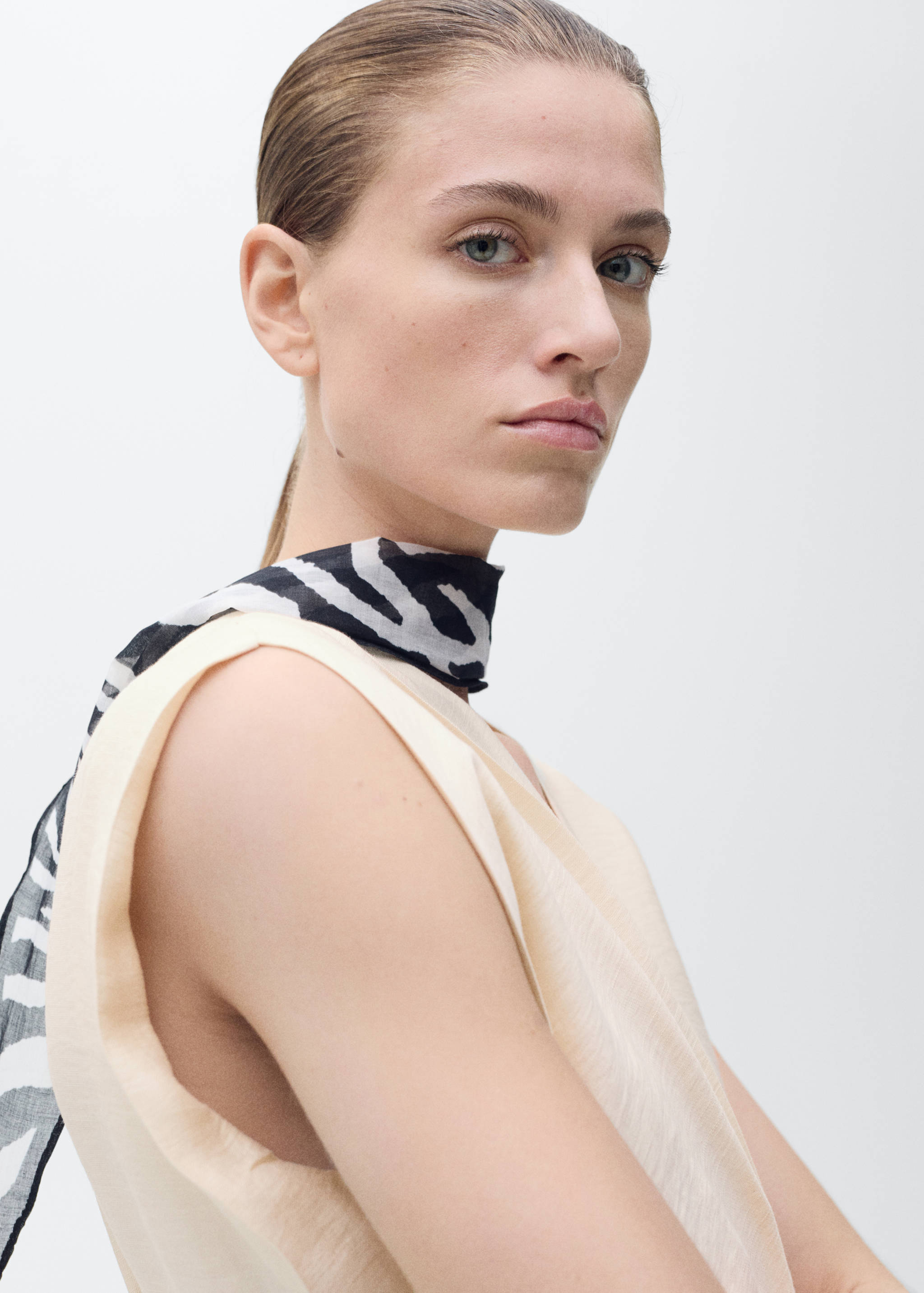 Robe lyocell croisée - Détail de l'article 1