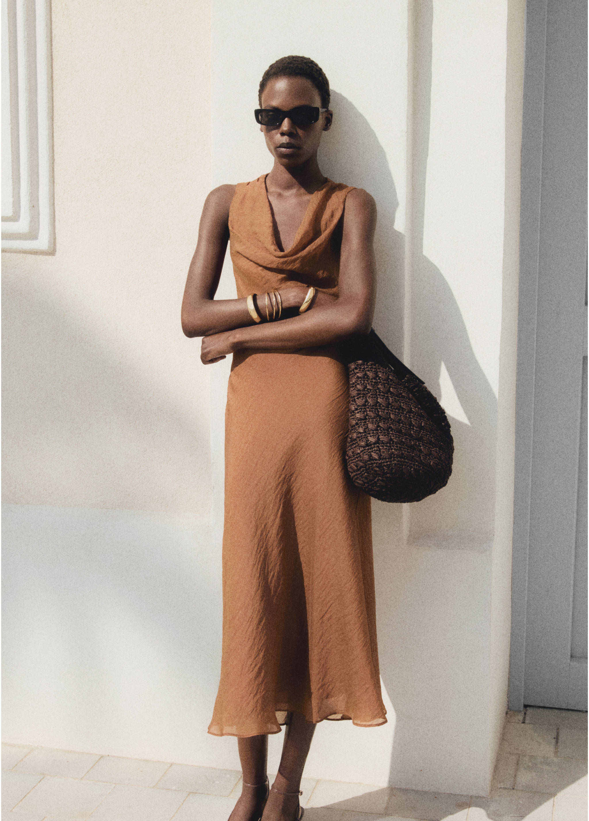 Vestido de liocel com gola drapeada - Pormenor do artigo 6