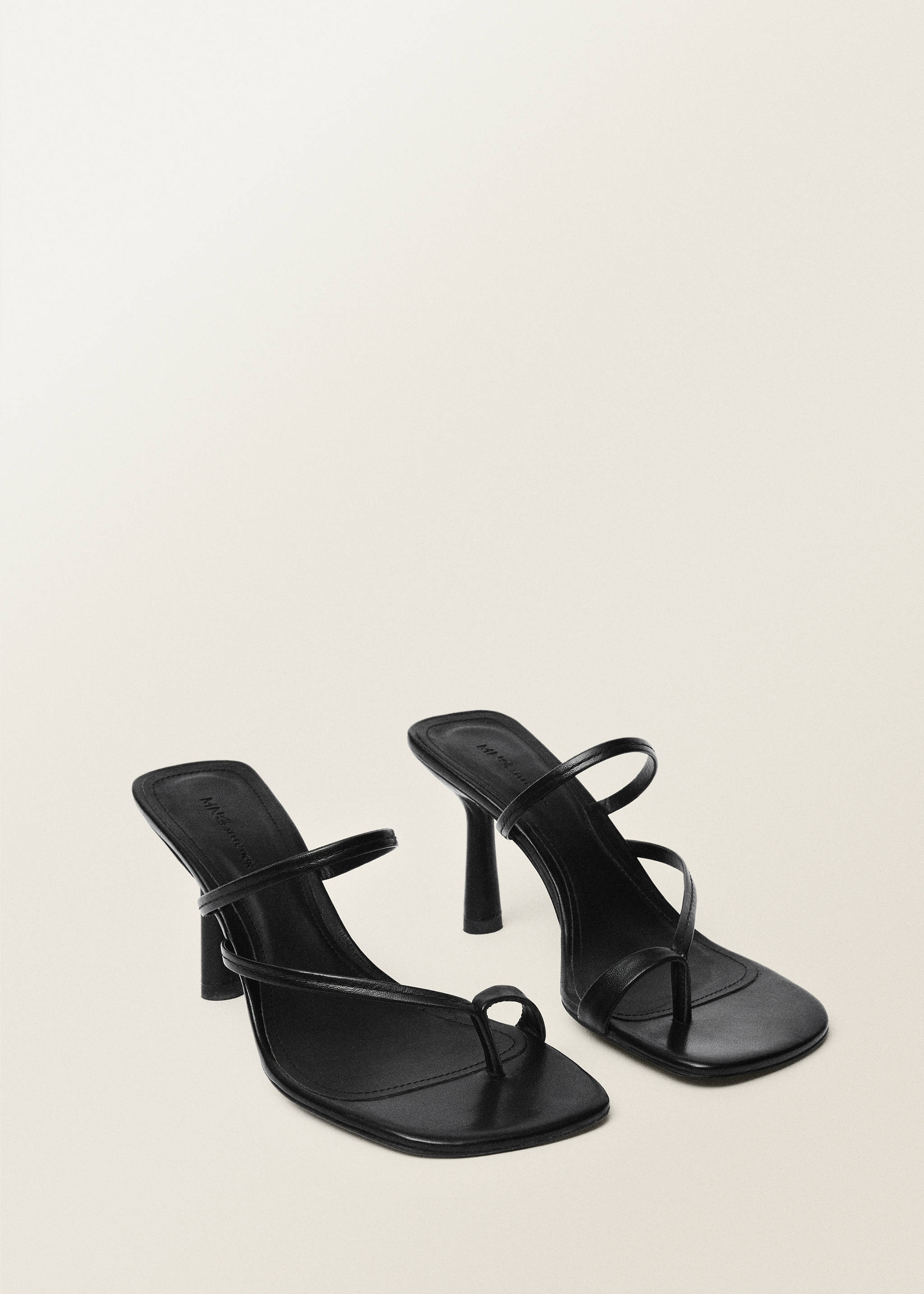 Heeled leather sandals with straps - Medium plane
