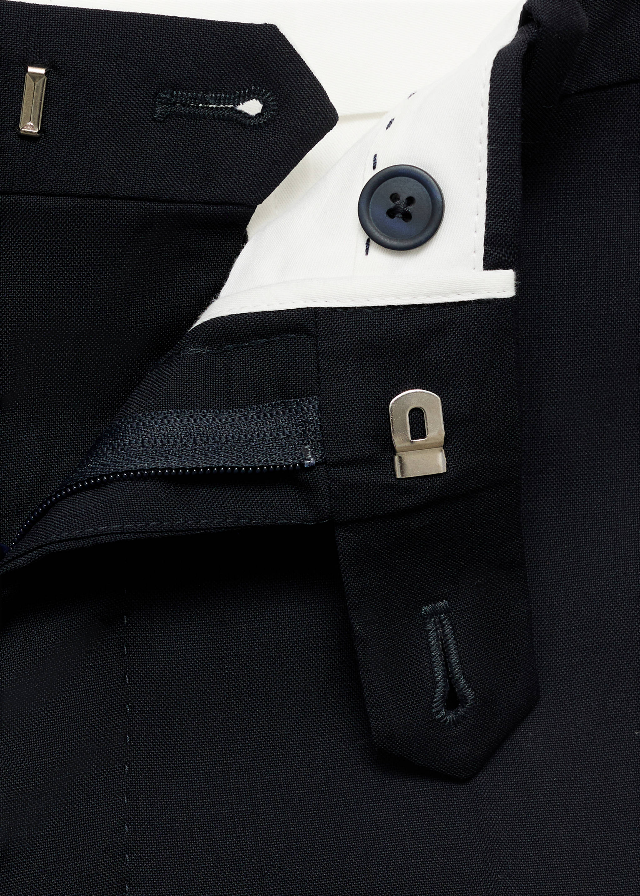 Slim-Fit-Hose aus Cool Wool - Detail des Artikels 8