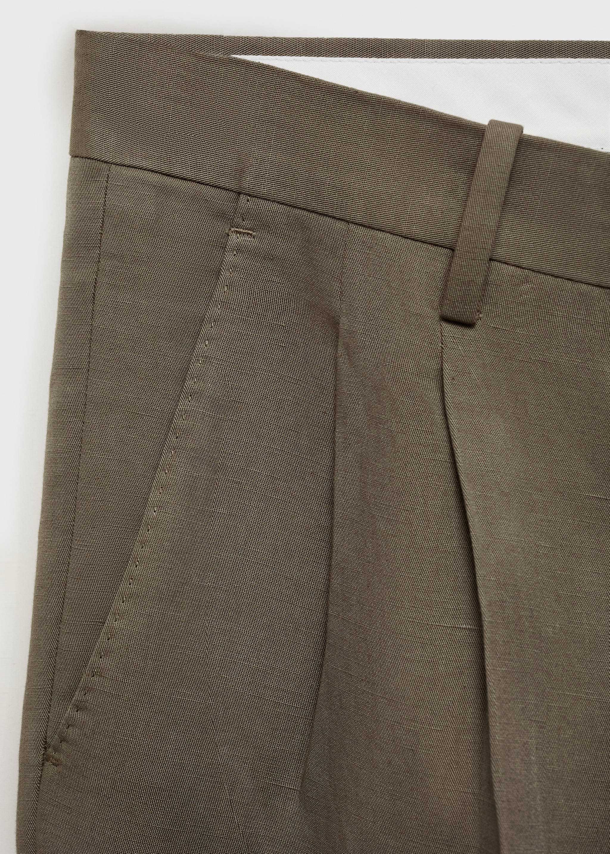 Slim-fit linen-blend pleated trousers - Details of the article 0