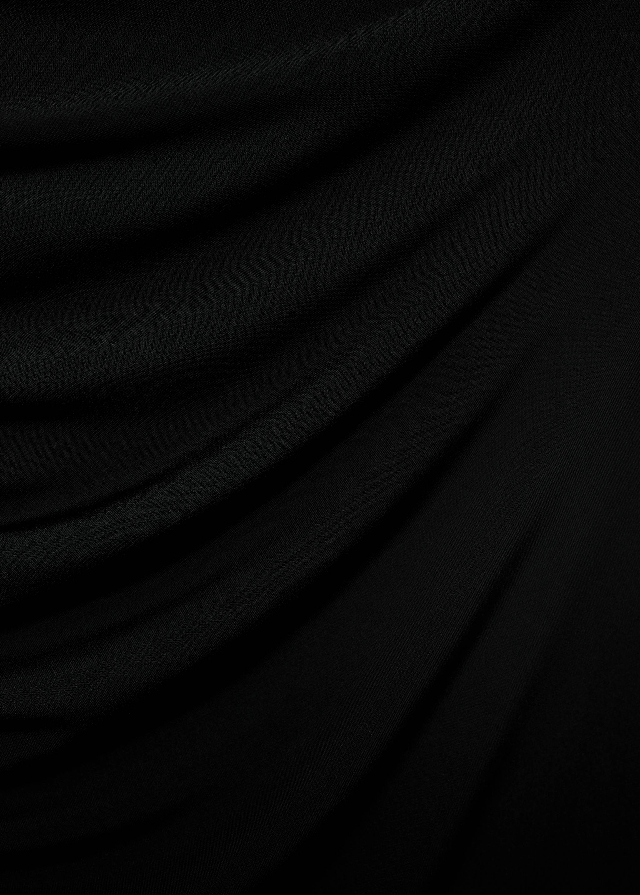 Schulterfreies Kleid mit Blumendetail - Detail des Artikels 0