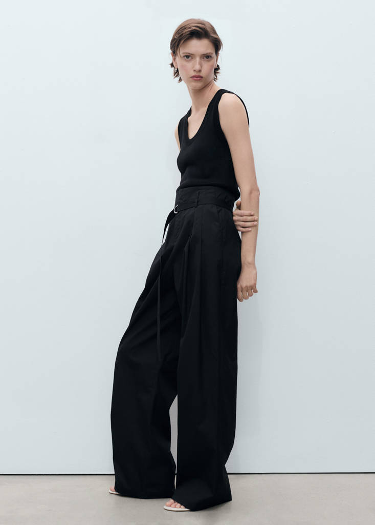 Wide leg trousers with belt — Black