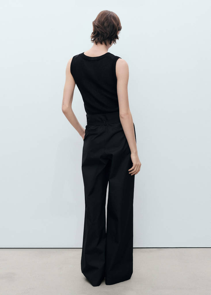 Wide leg trousers with belt — Black