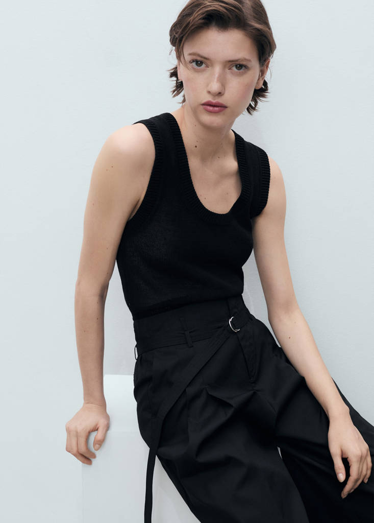 Wide leg trousers with belt — Black