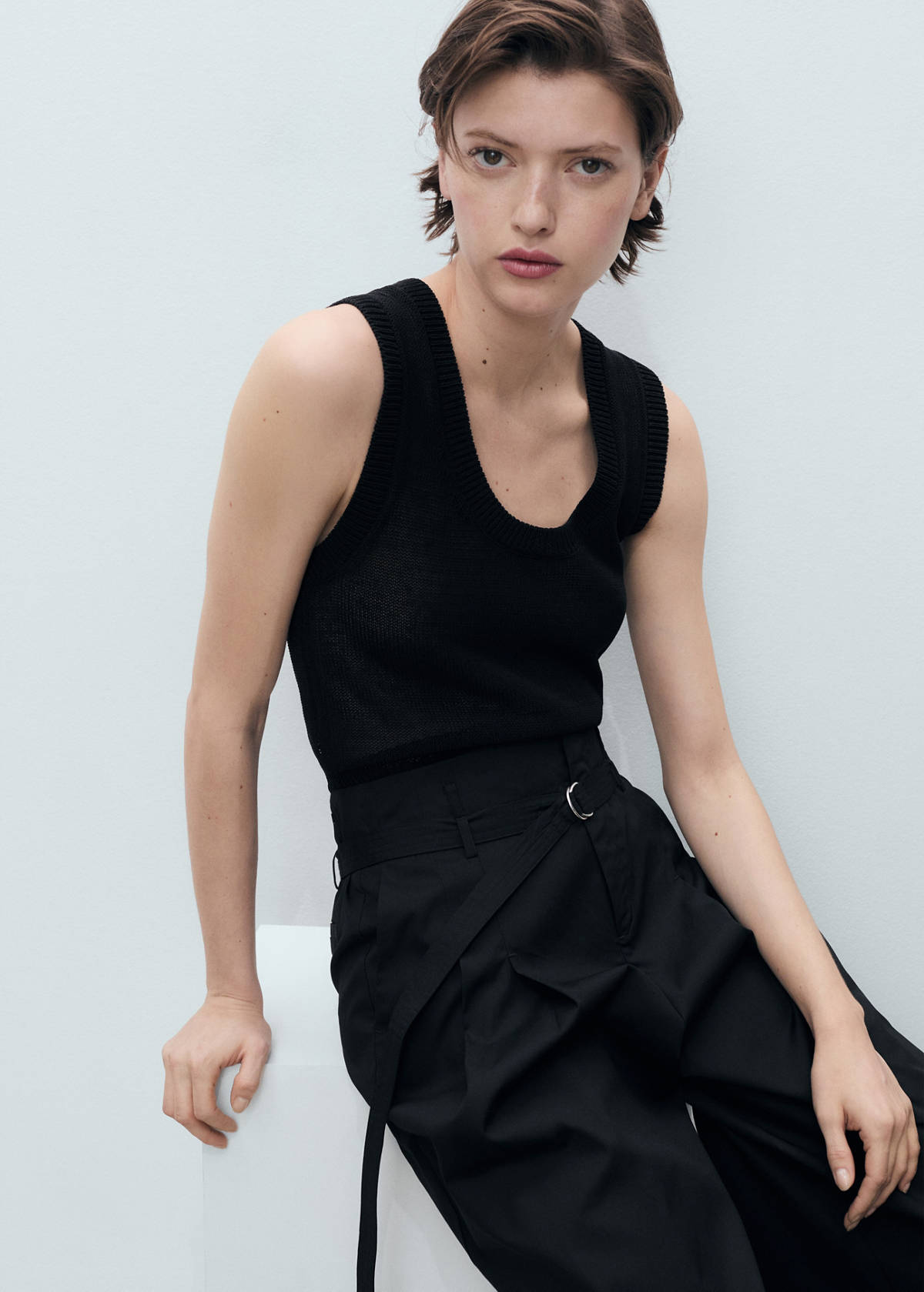 Wide leg trousers with belt — Black