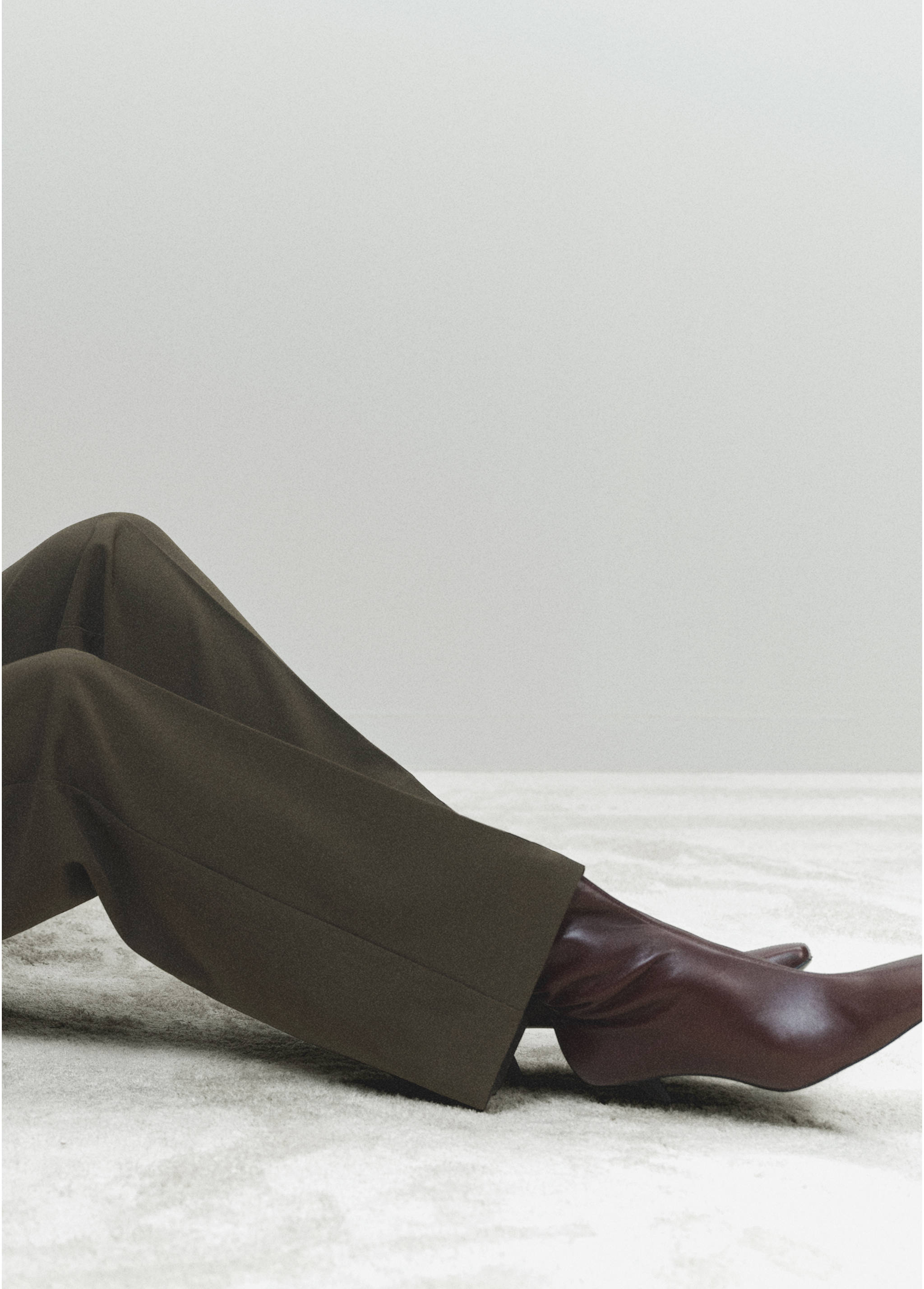 Кожаные ботинки с квадратным мысом - Общий план