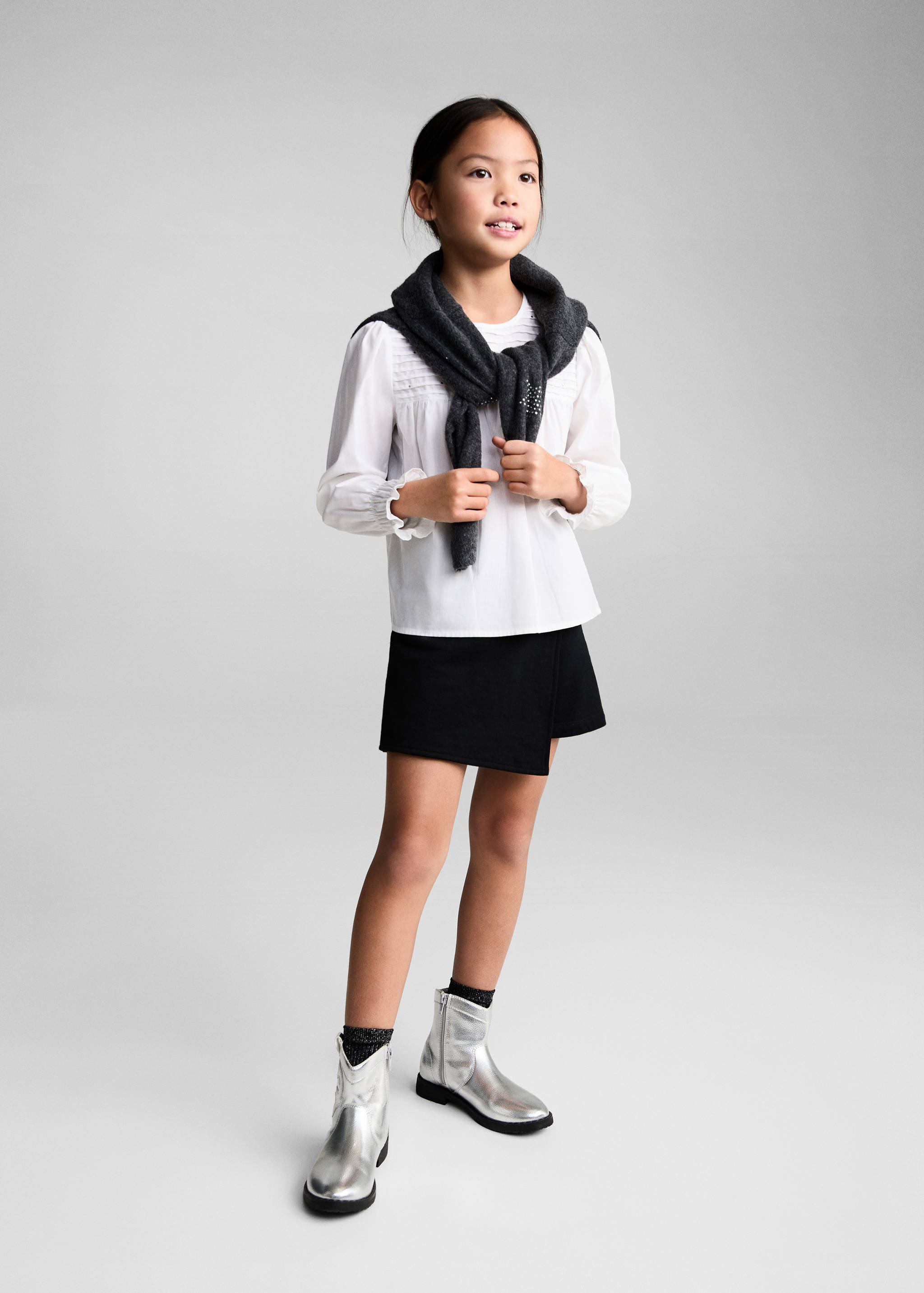 Rhinestone pleated blouse - General plane